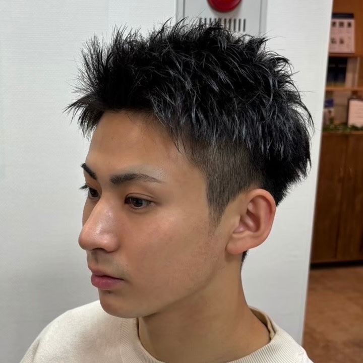 K-STYLE HAIR STUDIO 神保町店【ケースタイル】のスタイル紹介。就活ツーブロック/ビジネス/刈り上げ/眉毛/神保町