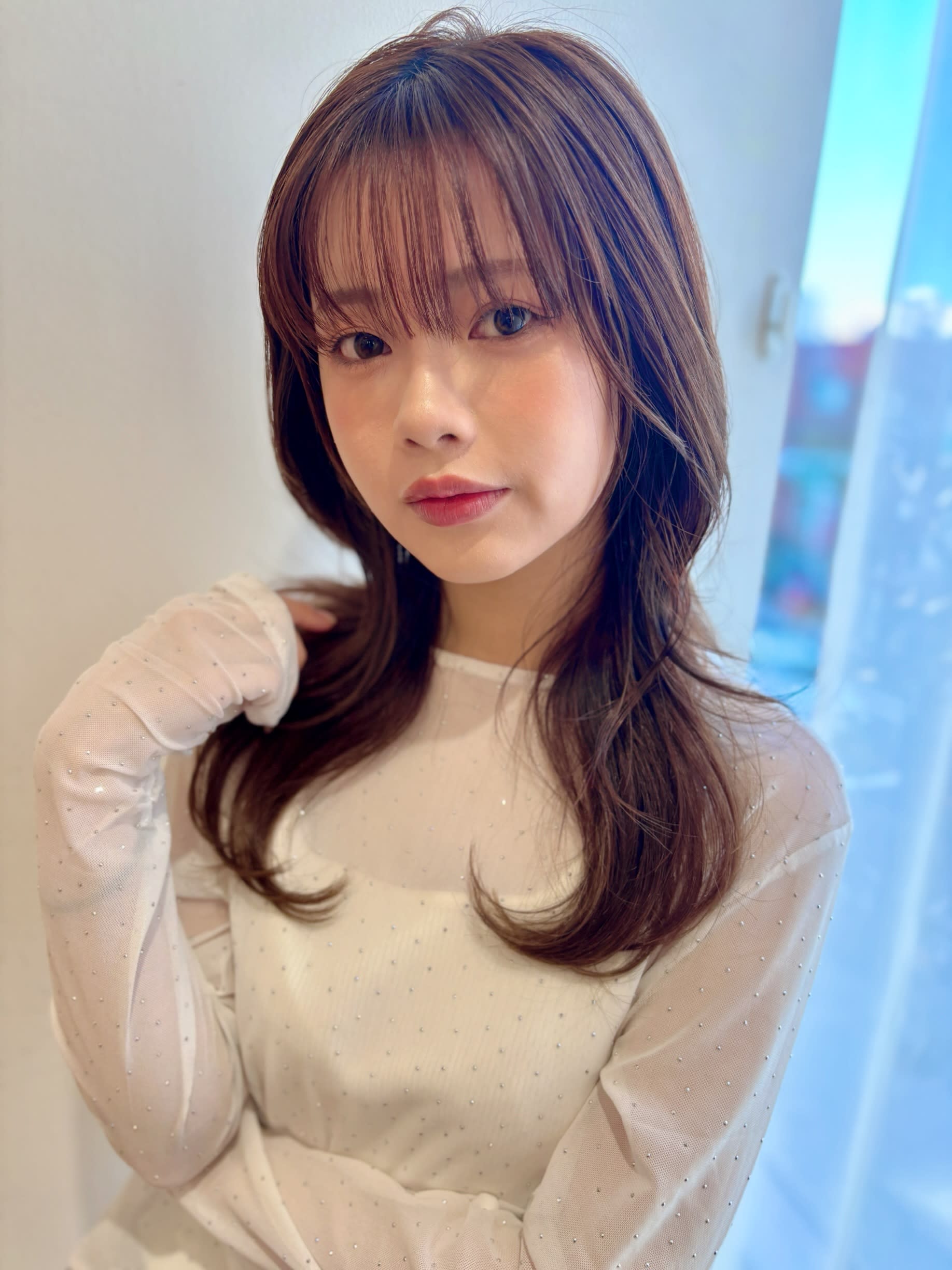 tricca 代官山本店 【トリッカ ダイカンヤマ】【トリッカ ダイカンヤマホンテン】のスタイル紹介。【tricca代官山rin】レイヤーカット/ゆる巻きカール/