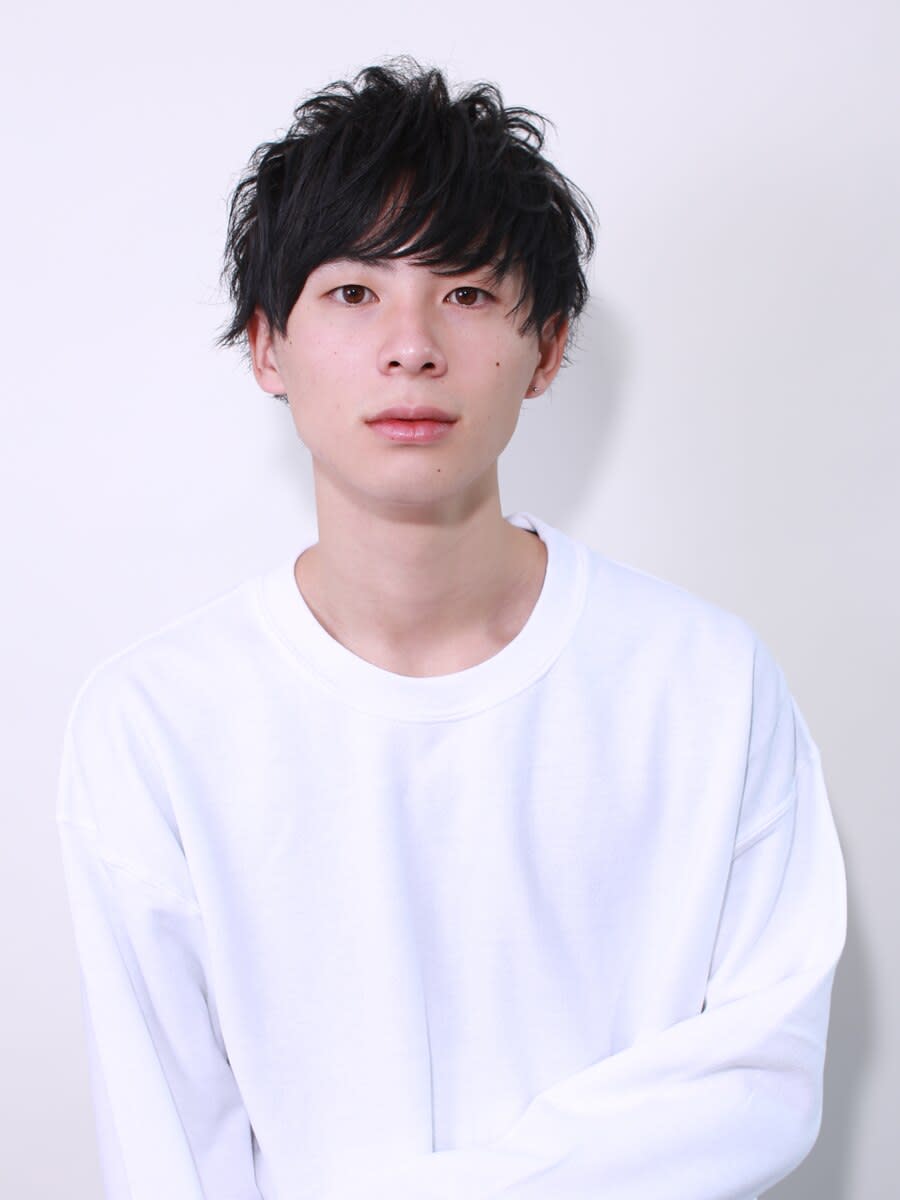 ROUGE mieux【ルージュ ミュー】のスタイル紹介。茗荷谷/メンズカット/センターパート/マッシュ