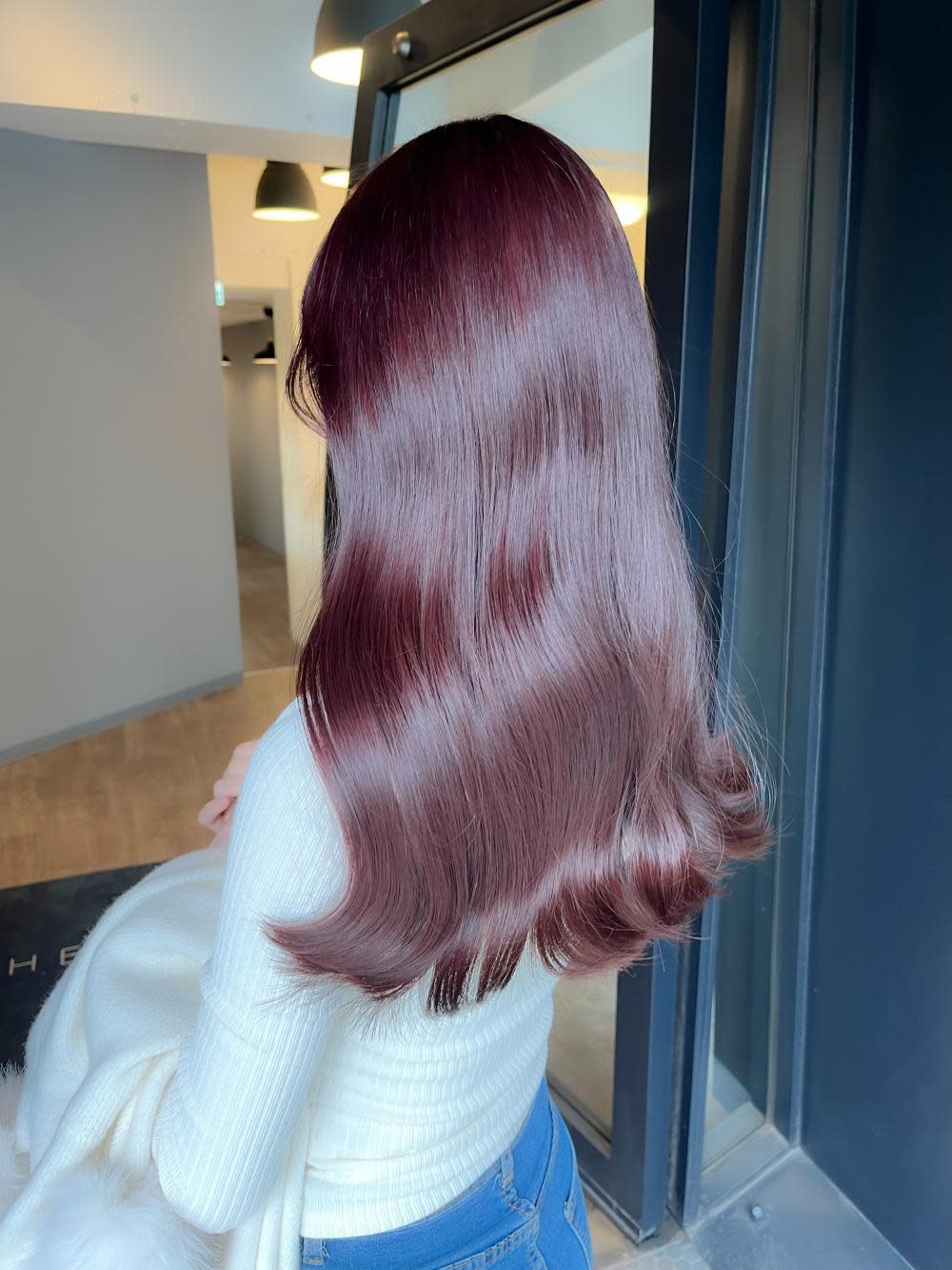 ao. 渋谷/表参道 ダブルカラー・ハイトーン・髪質改善【アオ】【アオ シブヤ オモテサンドウ ダブルカラー ハイトーン カミシツカイゼン】のスタイル紹介。大人気ココアピンク！