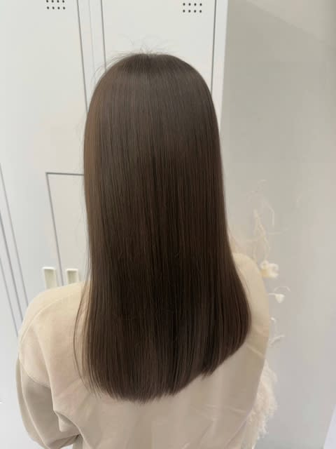 PiLLon心斎橋/韓国/ブリーチ/ダブルカラー/髪質改善ストレート/トリートメント【ピヨン】のスタイル紹介。◎ブリーチなしブラウンベージュ