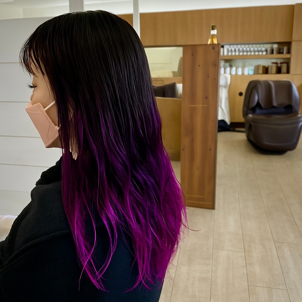 flow di:ve【フロウディーバ】のスタイル紹介。モードなグラデーションカラー