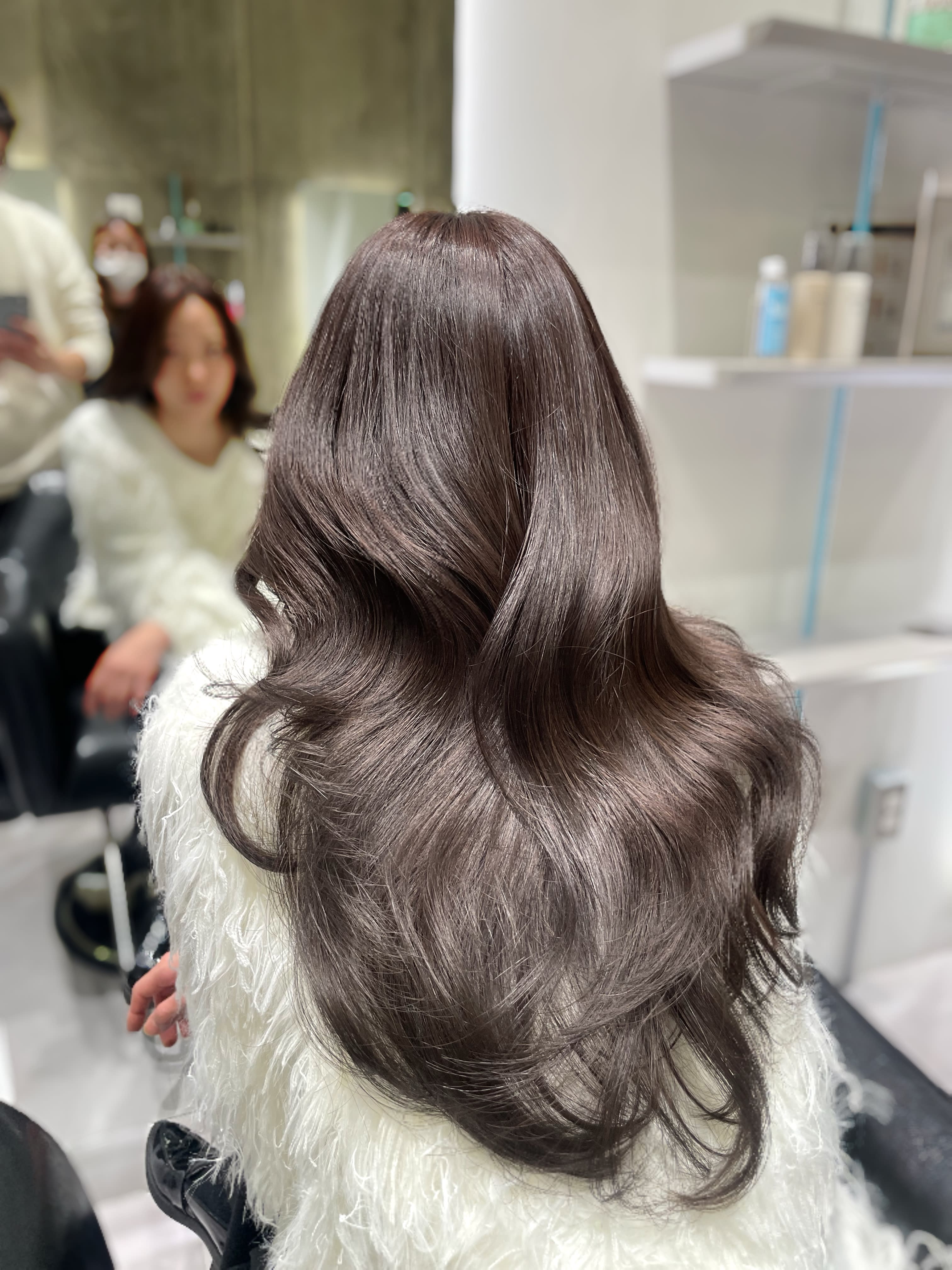 Vale【ベール】のスタイル紹介。上品レイヤー/ヌーディーグレージュ/ブリーチなし