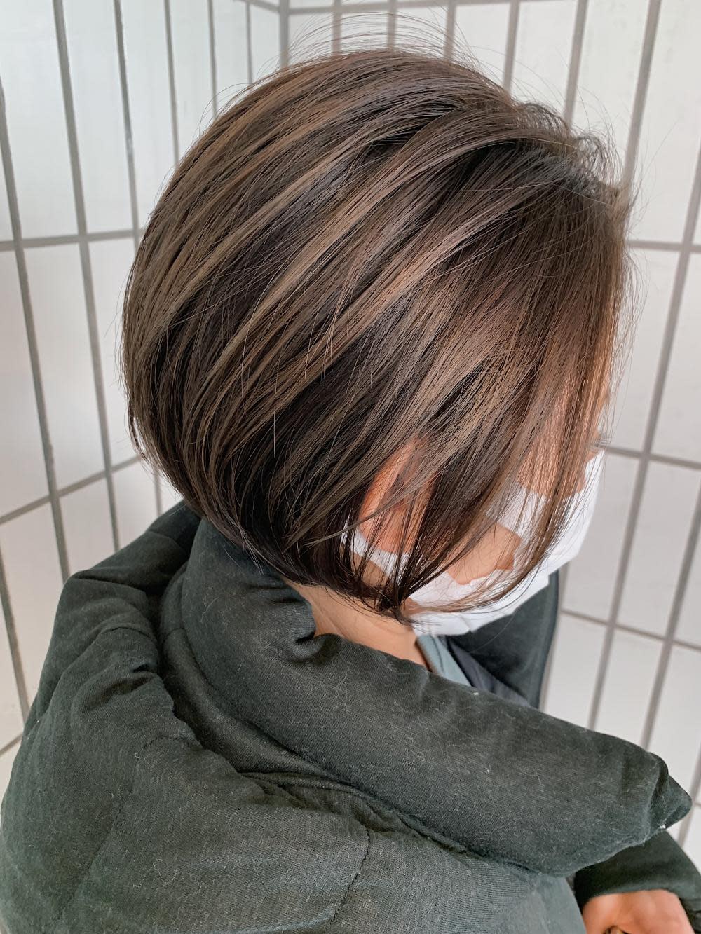 I'z【アイズ】のスタイル紹介。グレーベージュ