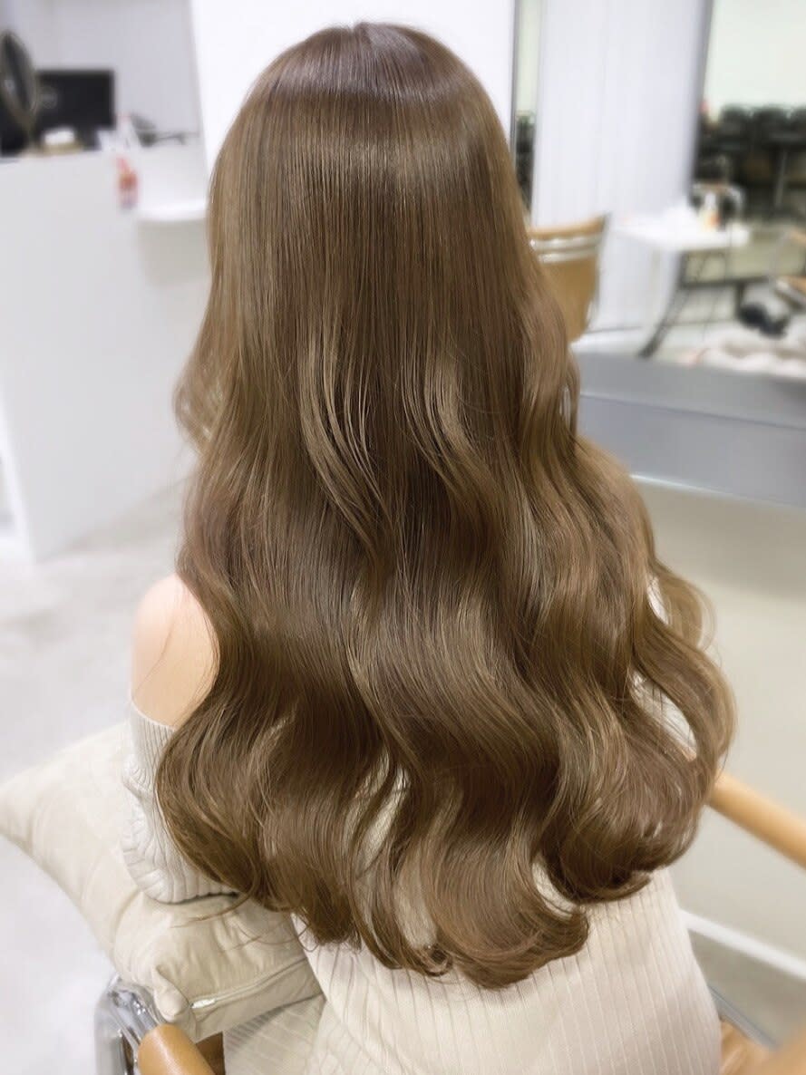 City/louwe 表参道【シティーバイローウェ】（旧：TRUNC.）【シティーバイローウェ オモテサンドウ】のスタイル紹介。表参道/ミルボン/ハホニコ/韓国/髪質改善