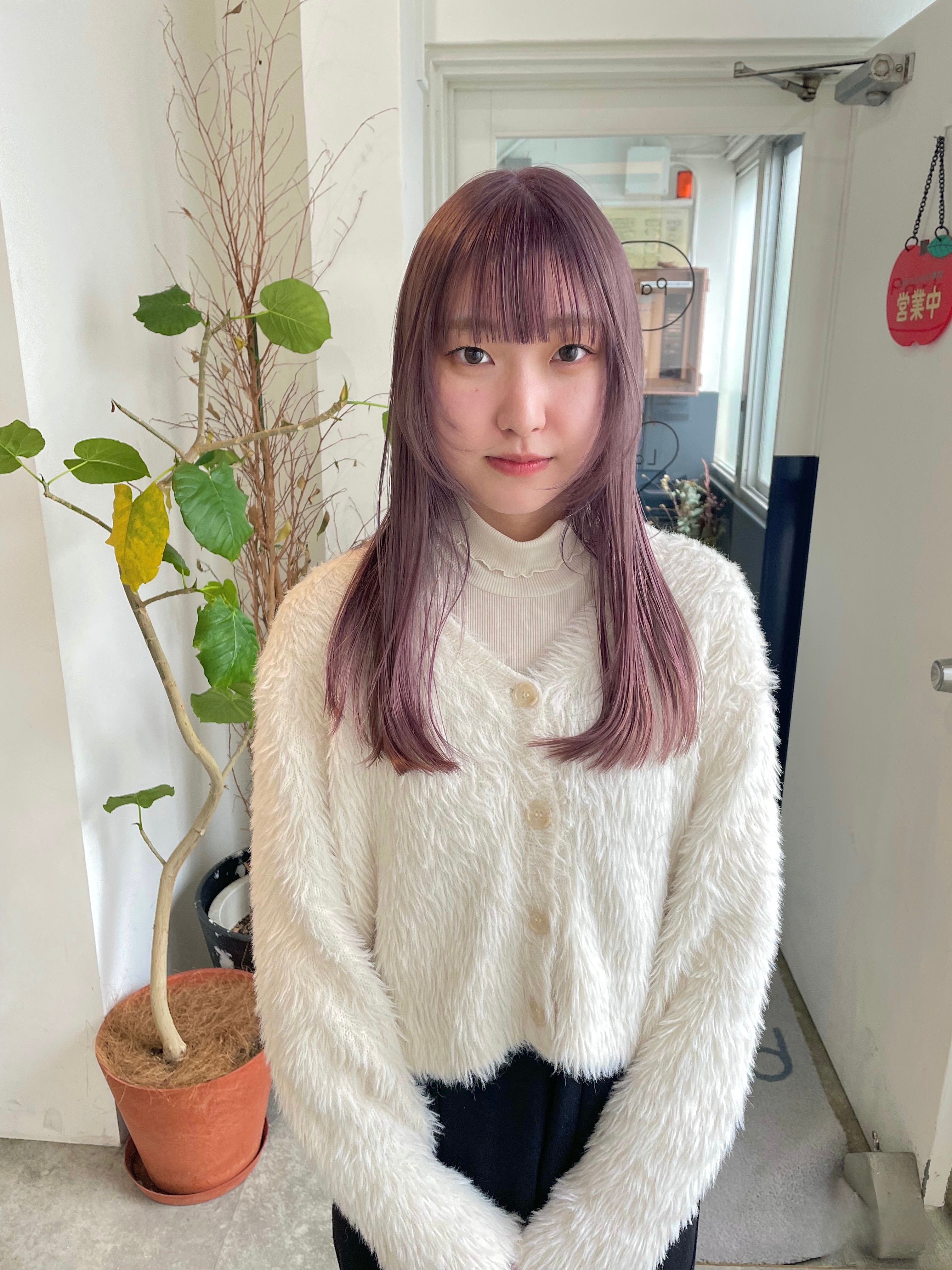 Anjeriina【アンジェリーナ】のスタイル紹介。ラベンダーピンク