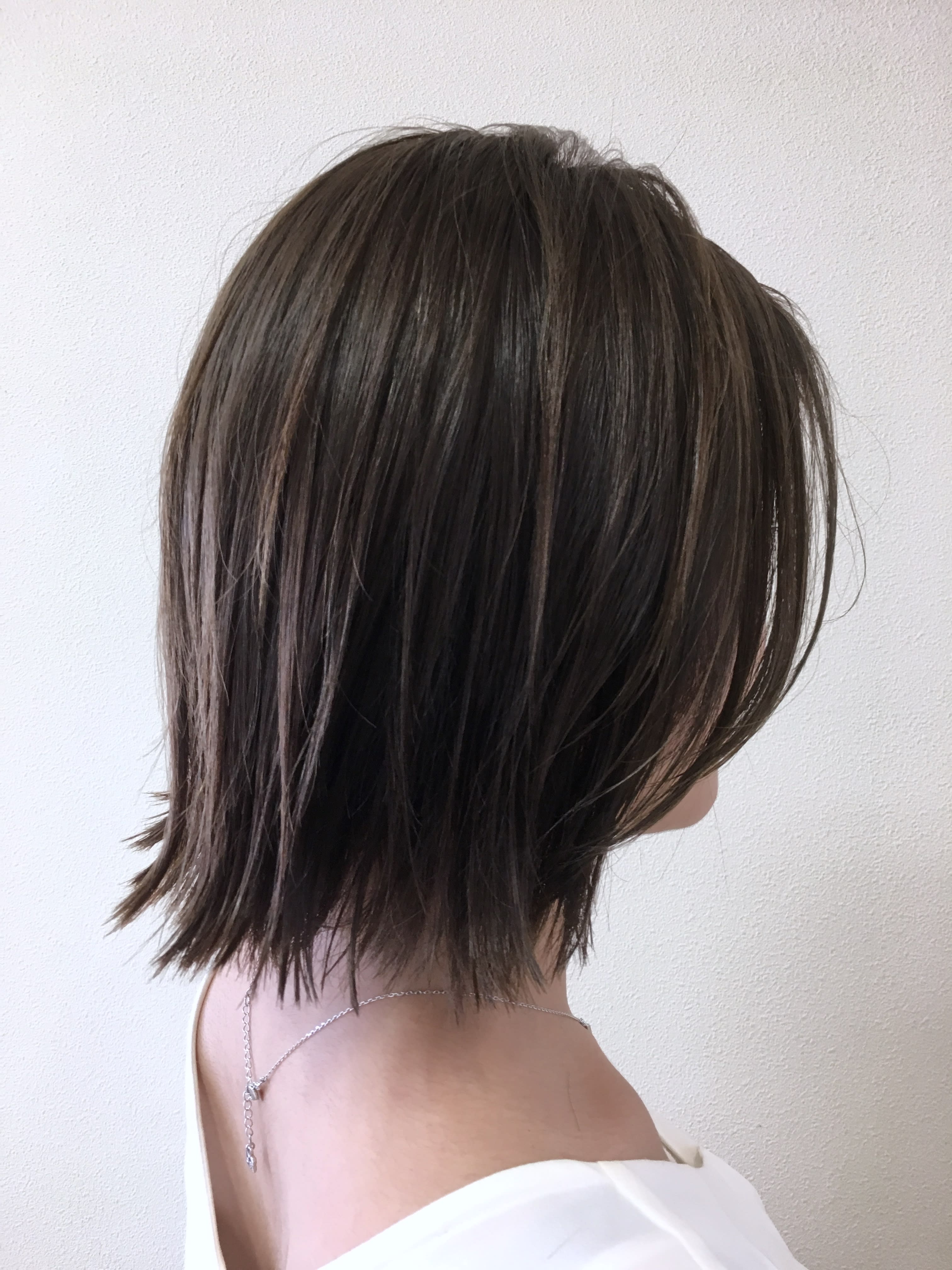 limuL by Яh【リムル バイ アールエイチ】【リムル バイ アールエイチ】のスタイル紹介。【limuL by Яh】外ハネボブ/くびれミディアム