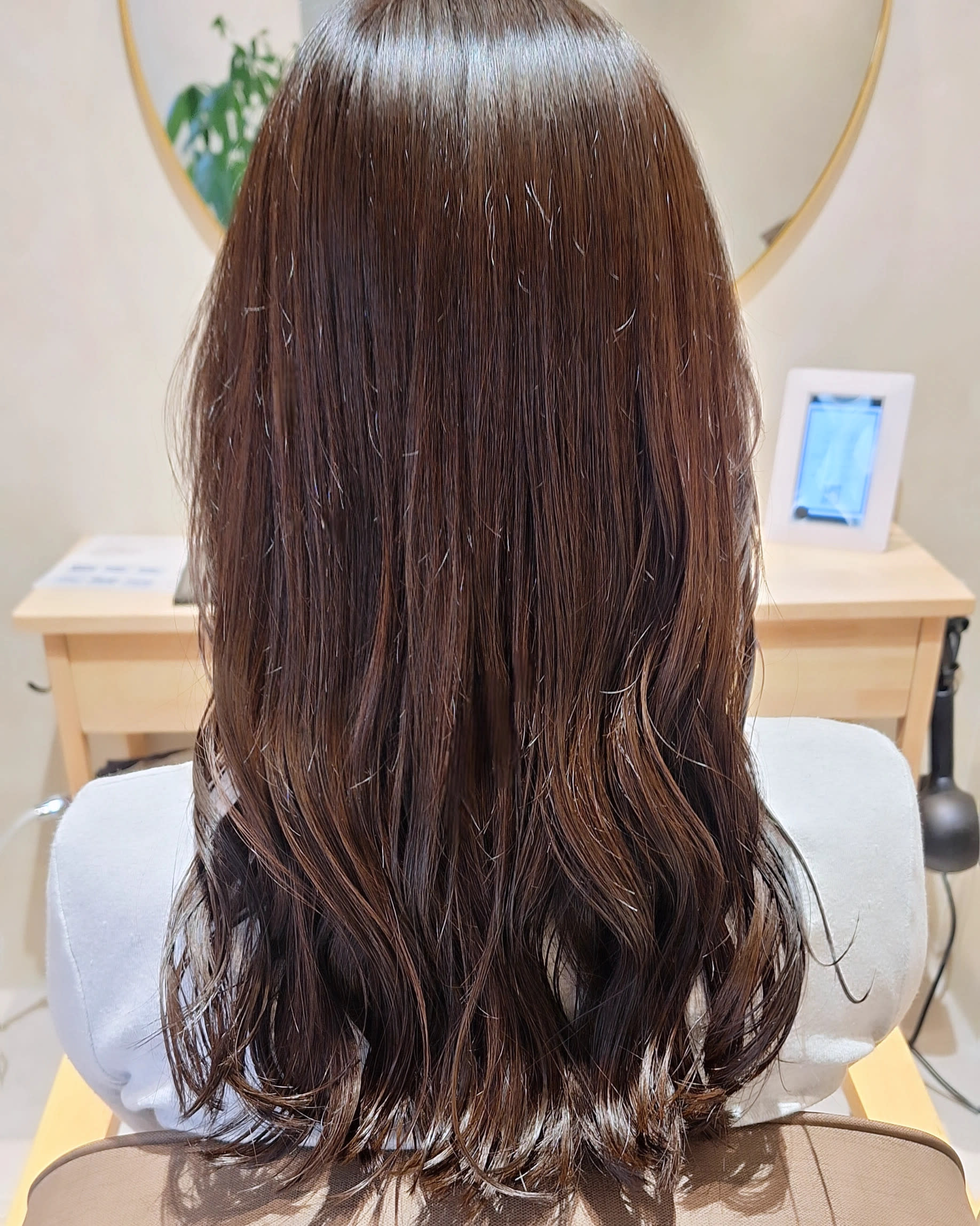 半個室型美容室 Sourire 鹿児島中央店【ハンコシツガタビヨウシツスーリールカゴシマチュウオウテン】のスタイル紹介。透明感