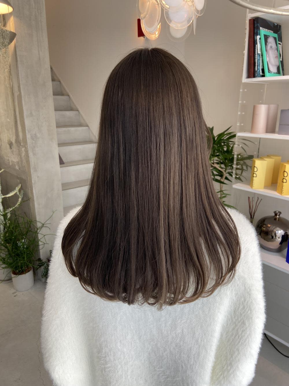 ink by artefice 【インク バイ アルテフィーチェ】【インク バイ アルテフィーチェ】のスタイル紹介。【Wカラー】グレージュカラー