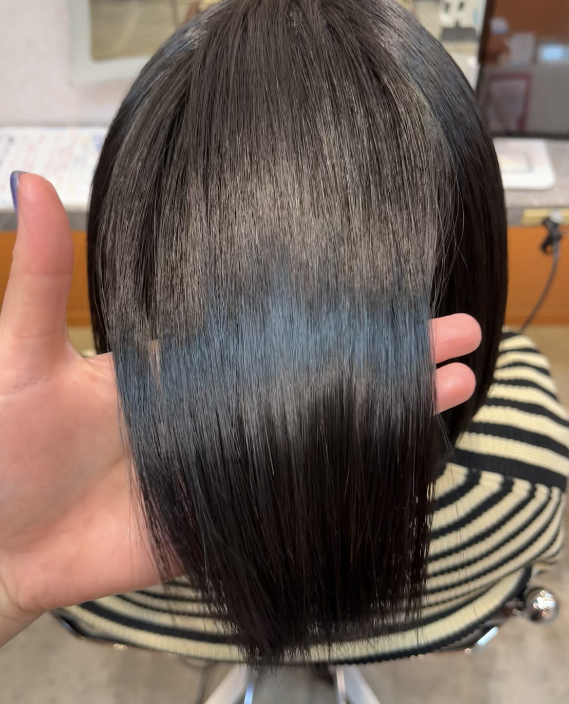 HAIR MOVE champ's 北松戸【ヘア モーヴ チャンプス キタマツド】のスタイル紹介。ミディアムストレートパーマ