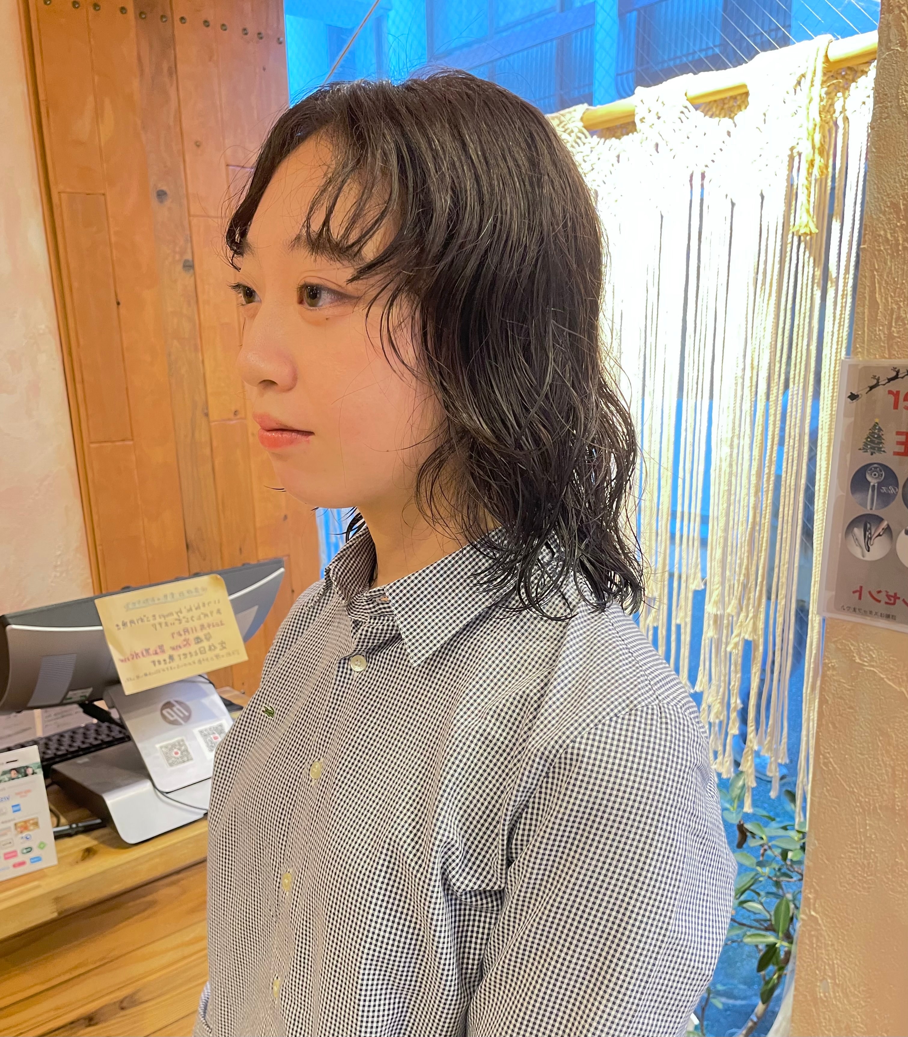 be'be' by MOPS【ベベ バイ モップス】のスタイル紹介。ニュアンスパーマスタイル