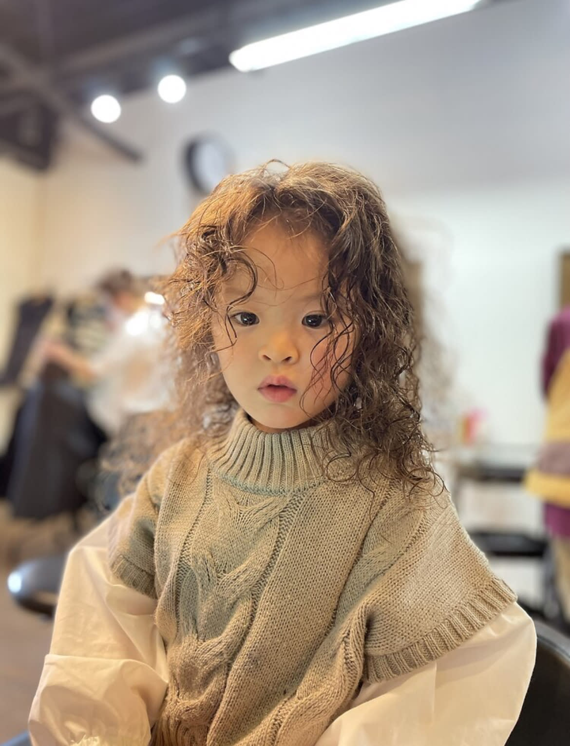 BARNEYS　HAIR【バーニーズヘアー】のスタイル紹介。レディーススパイラル