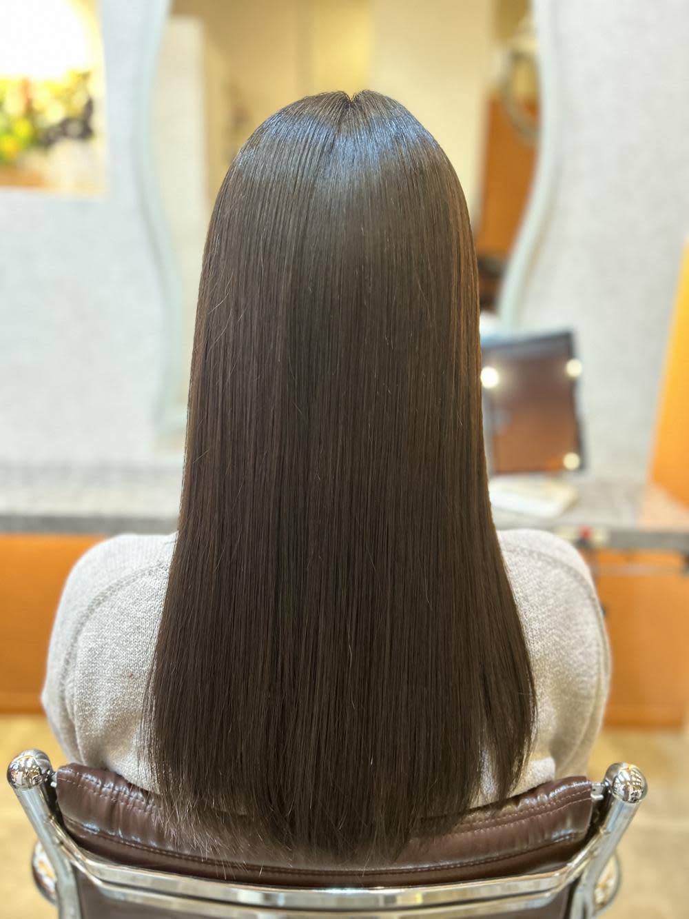 HAIR MOVE champ's 北松戸【ヘア モーヴ チャンプス キタマツド】のスタイル紹介。ツヤツヤロングヘア