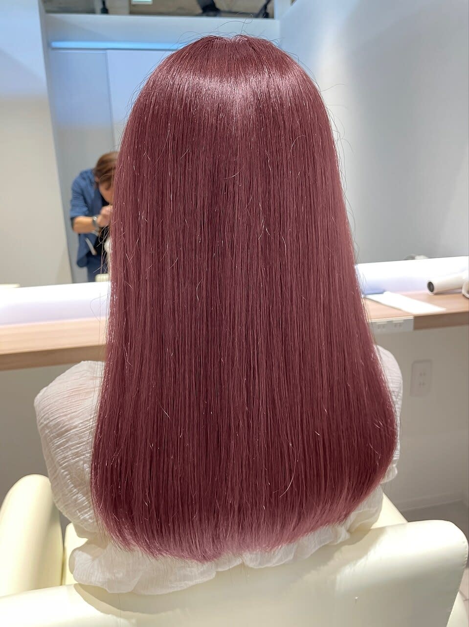 NIKA 【ニカ】 半個室サロン【ニカハンコシツサロン】のスタイル紹介。ピンクベージュ