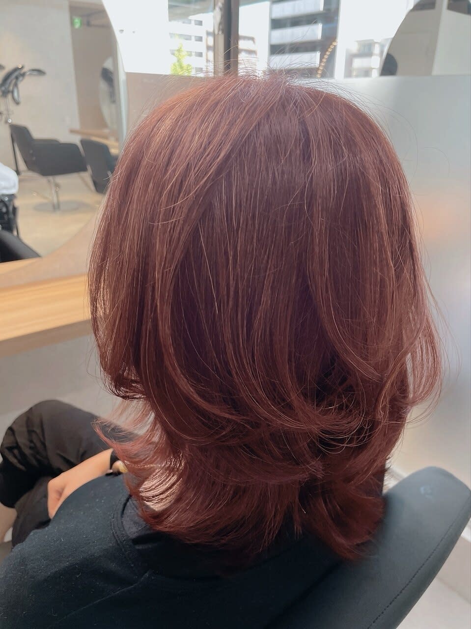 NIKA 【ニカ】 半個室サロン【ニカハンコシツサロン】のスタイル紹介。外ハネボブ・ブラウン