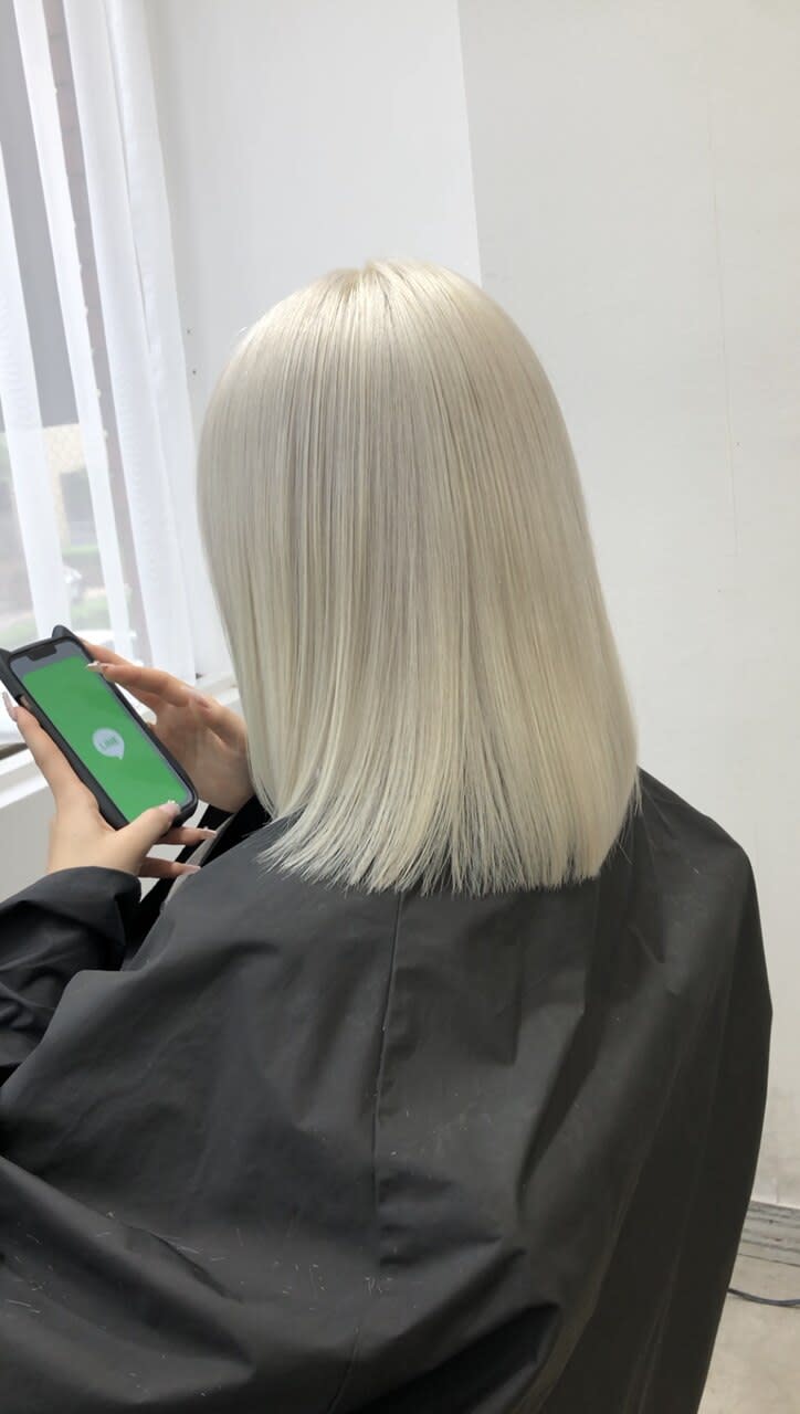TOKYO OTAKU HAIR【オタクヘアー】 ケアブリーチ ダブルカラー インナーカラー【トーキョーオタクヘアーケアブリーチダブルインナーカラー】のスタイル紹介。2次元ブランド