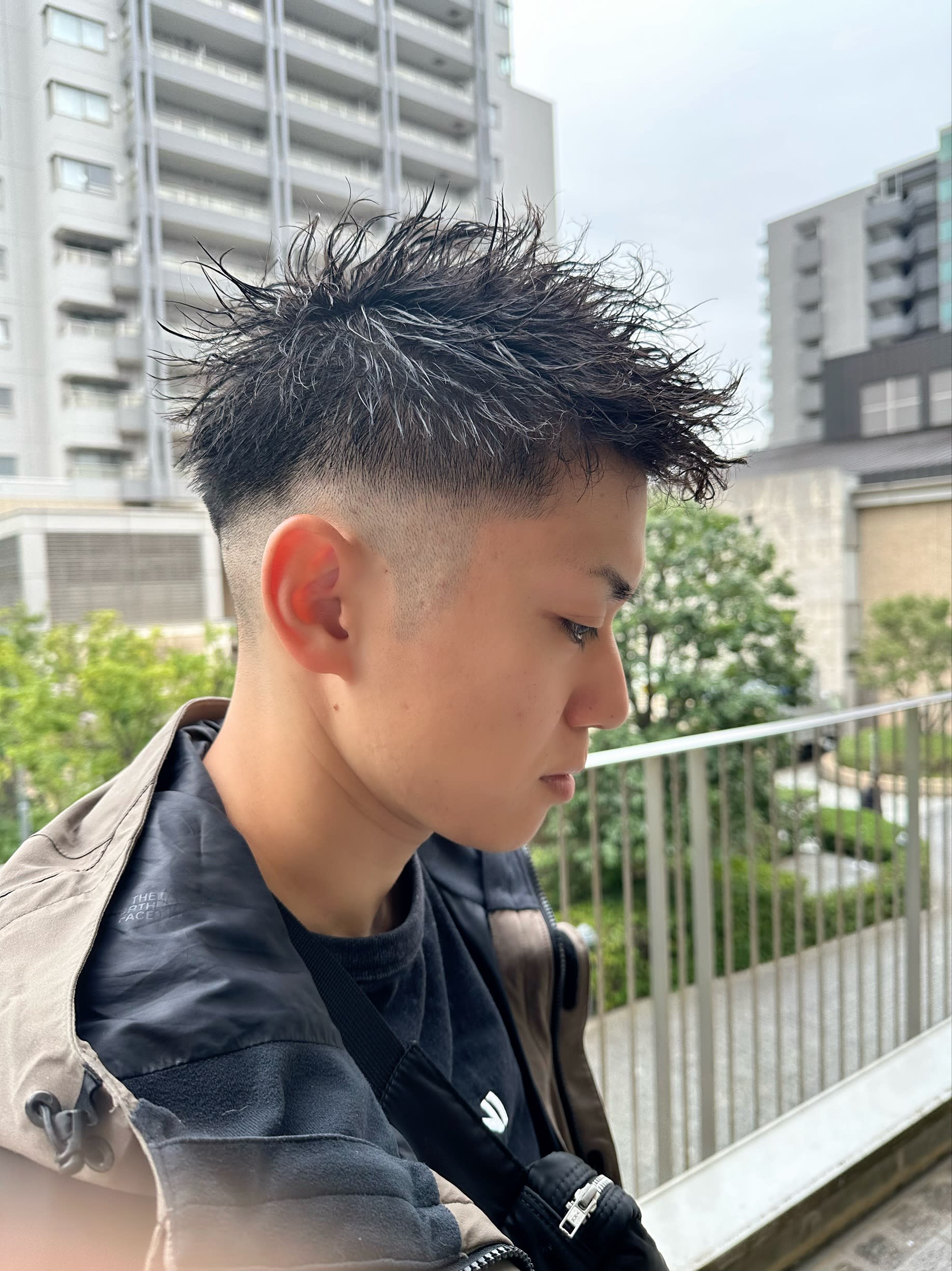 RITZ 代官山【リッツ ダイカンヤマ】のスタイル紹介。ツイストパーマスキンフェード