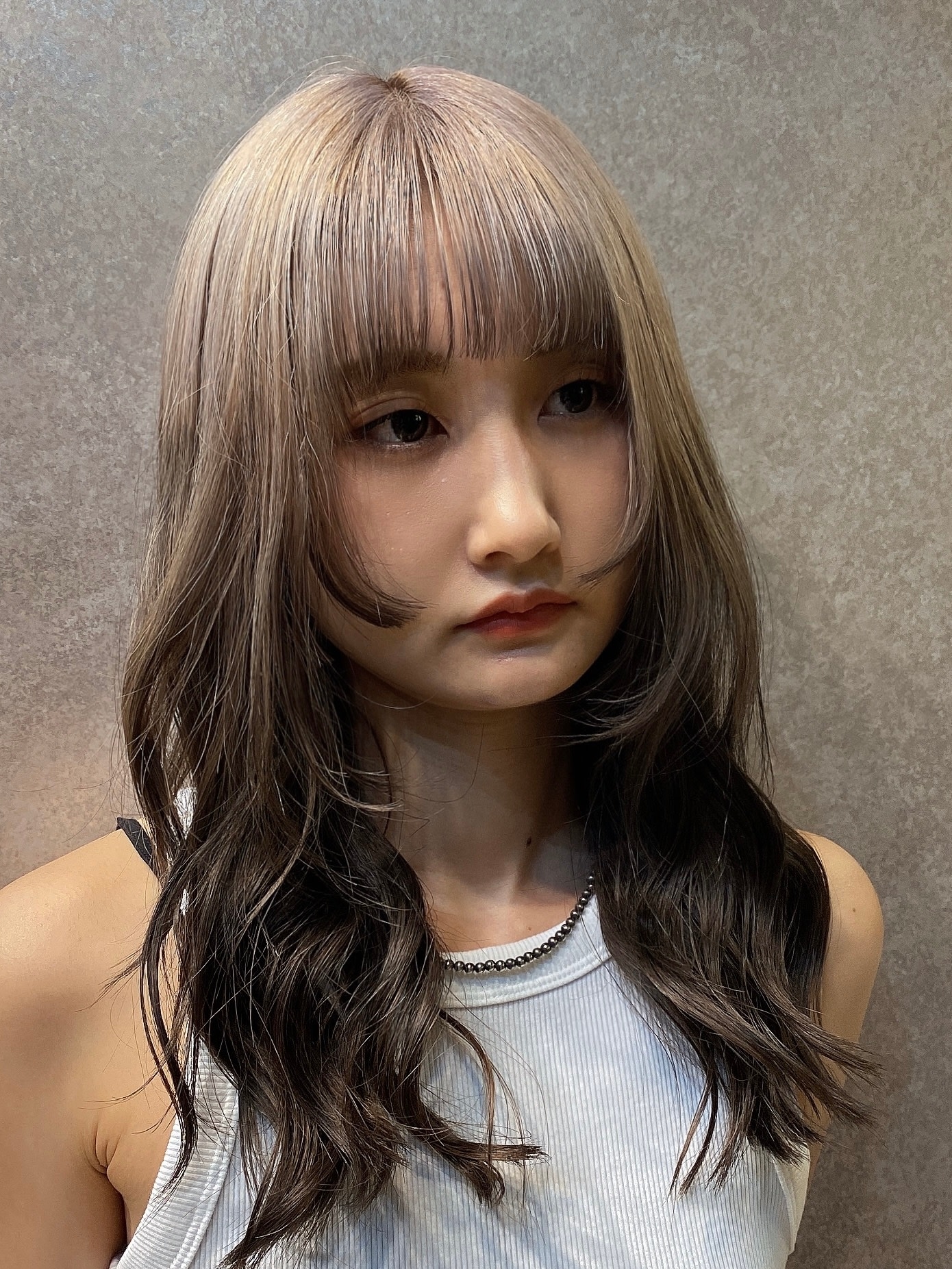 エクステ・ブリーチ・髪質改善・縮毛矯正専門店 EDeN MAeD 天神店【エクステ ブリーチ カミシツカイゼン シュクモウキョウセイセンモンテン エデンメイド テンジンテン】のスタイル紹介。ルーツカラー