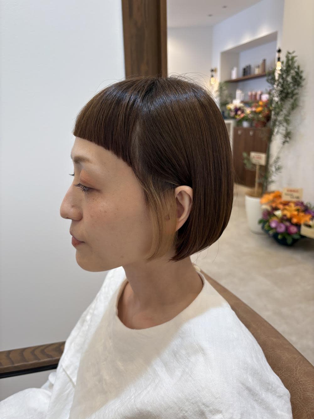 半個室型美容室 Sourire 野芥店【ハンコシツガタビヨウシツ スーリール ノケテン】のスタイル紹介。ミニボブインナーカラー