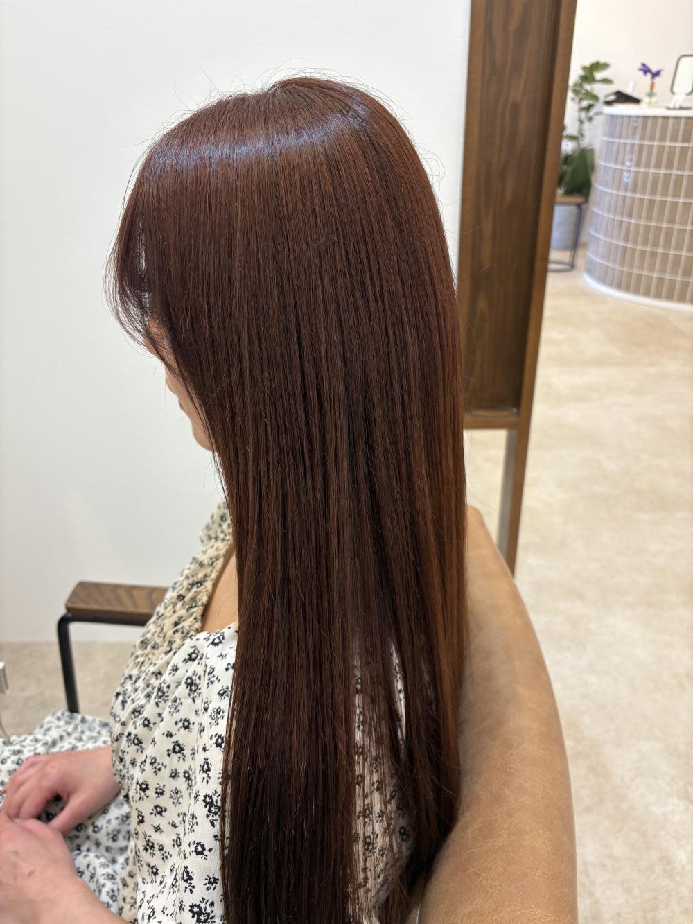 半個室型美容室 Sourire 野芥店【ハンコシツガタビヨウシツ スーリール ノケテン】のスタイル紹介。美髪ストレート