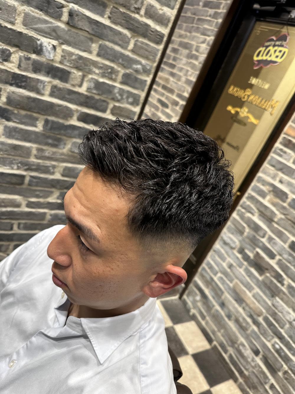 Million Bucks Barbershop 御徒町店【ミリオンバックスバーバーショップ オカチマチテン】のスタイル紹介。濡れパン/フェード