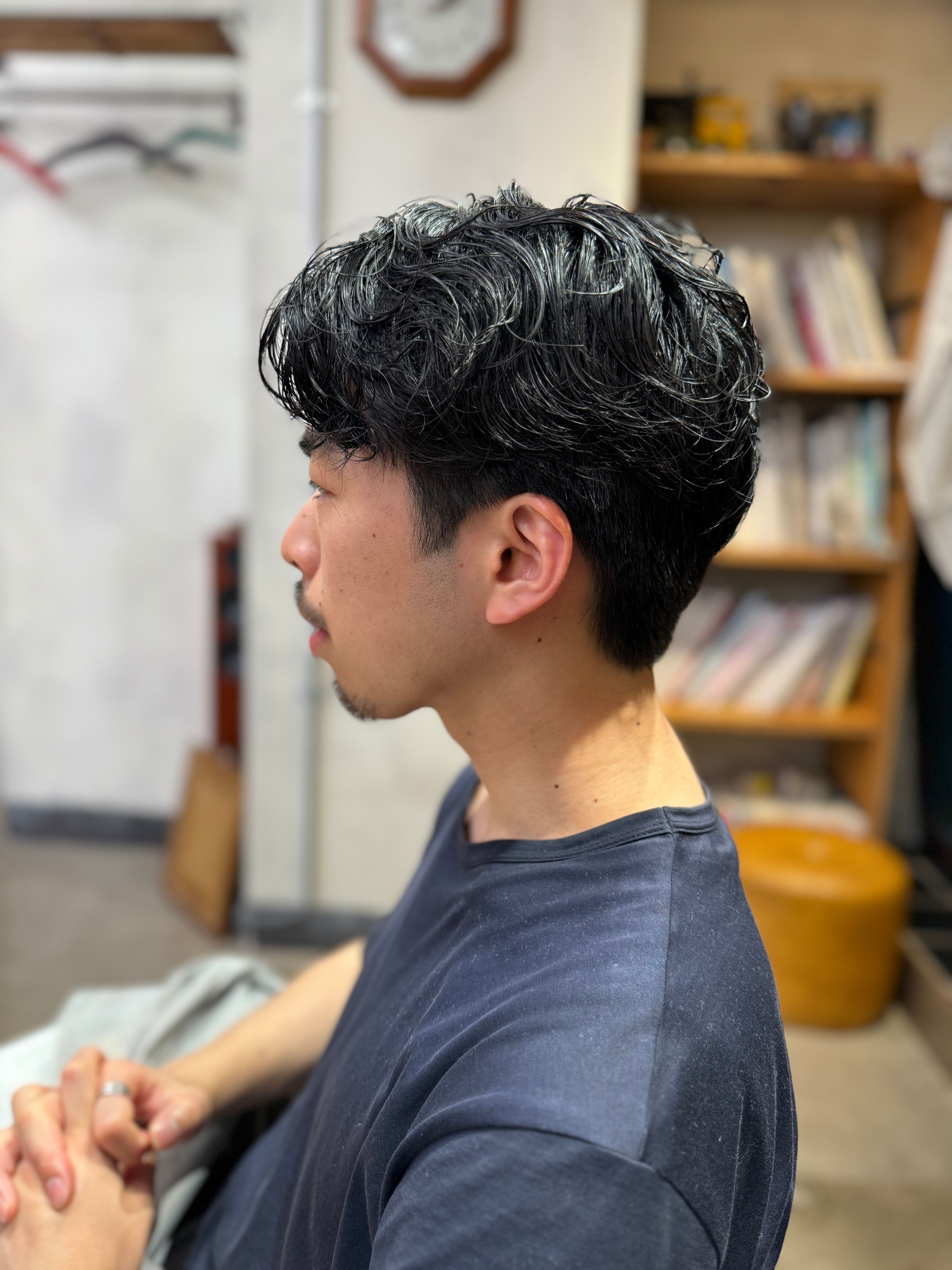 BLUE TOMATO【ブルートマト】のスタイル紹介。ソフトツーブロックパーマ