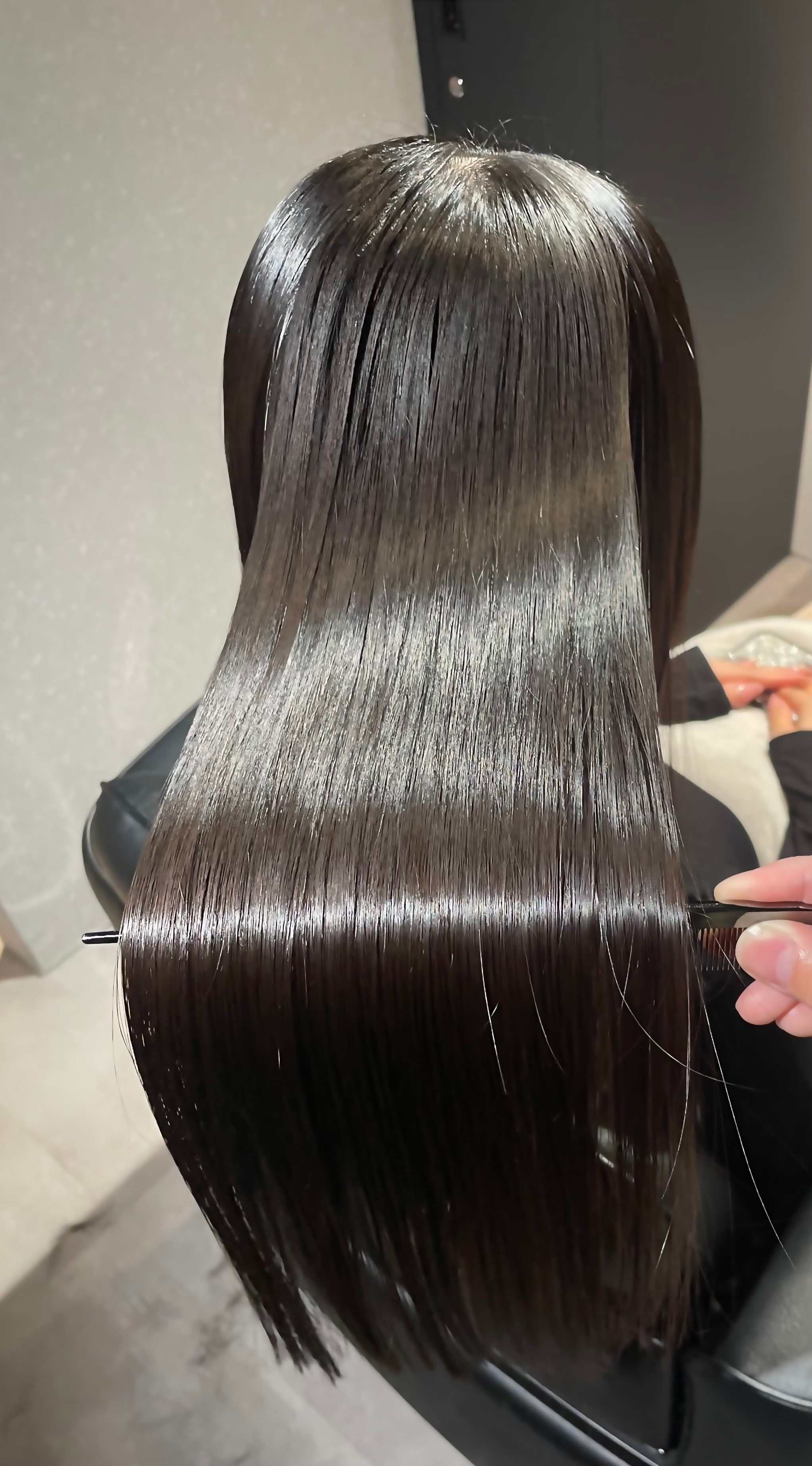髪質改善 個室サロン LUNAS 福岡天神【カミシツカイゼン コシツサロン ルナス フクオカテンジン】のスタイル紹介。サラツヤ柔らか美髪矯正！