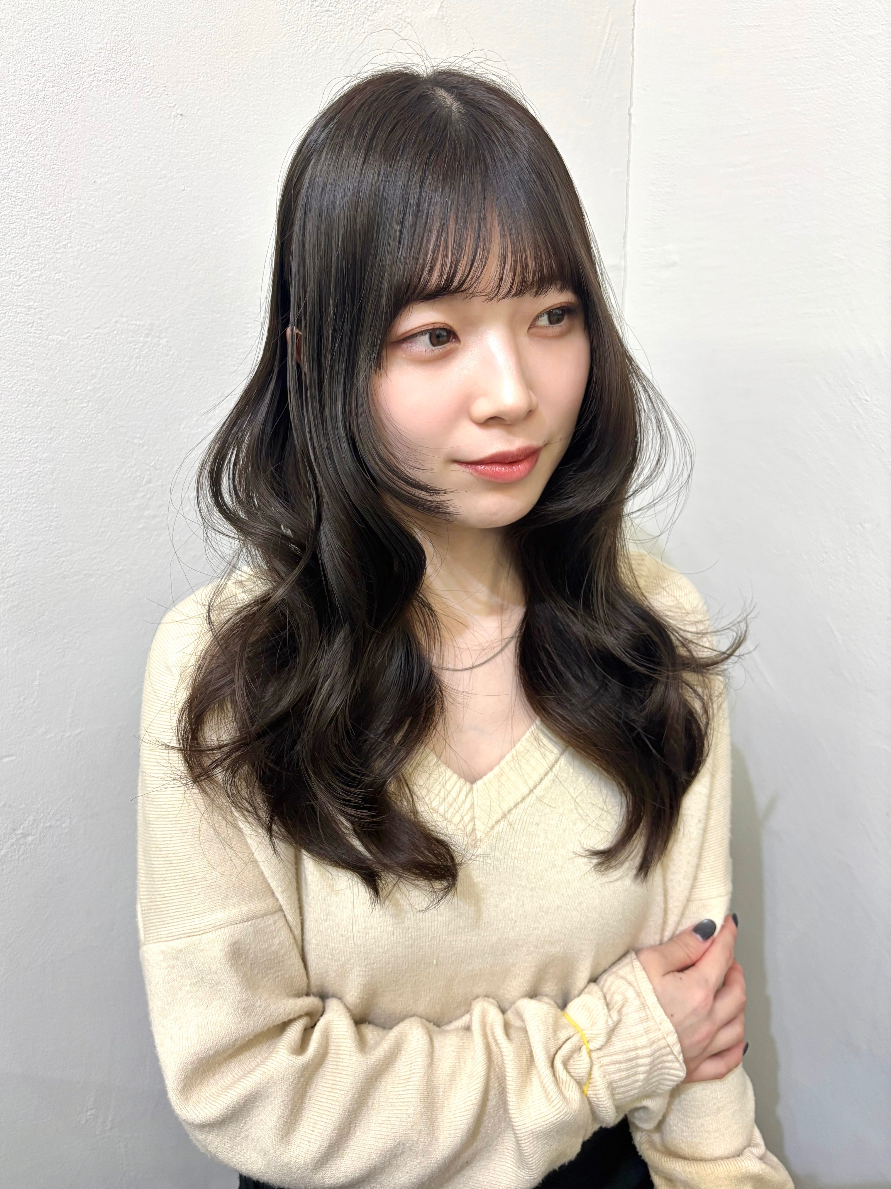 lott annibirth 髪質改善縮毛矯正/髪質改善トリートメント【ロット アニバース】のスタイル紹介。【髪質改善】オリーブベージュ/艶髪/透明感/トリートメント