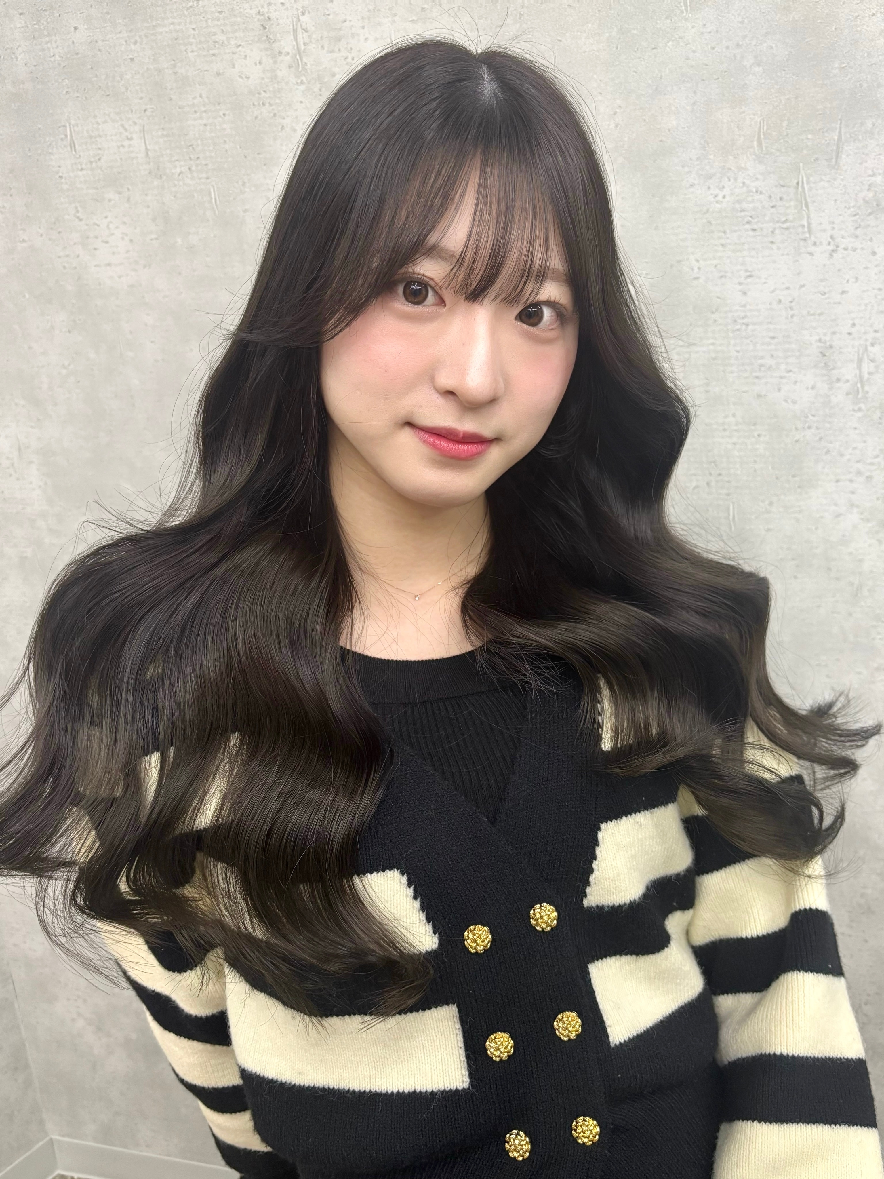 lott annibirth 髪質改善縮毛矯正/髪質改善トリートメント【ロット アニバース】のスタイル紹介。【髪質改善】グレージュ/艶髪/透明感/トリートメント