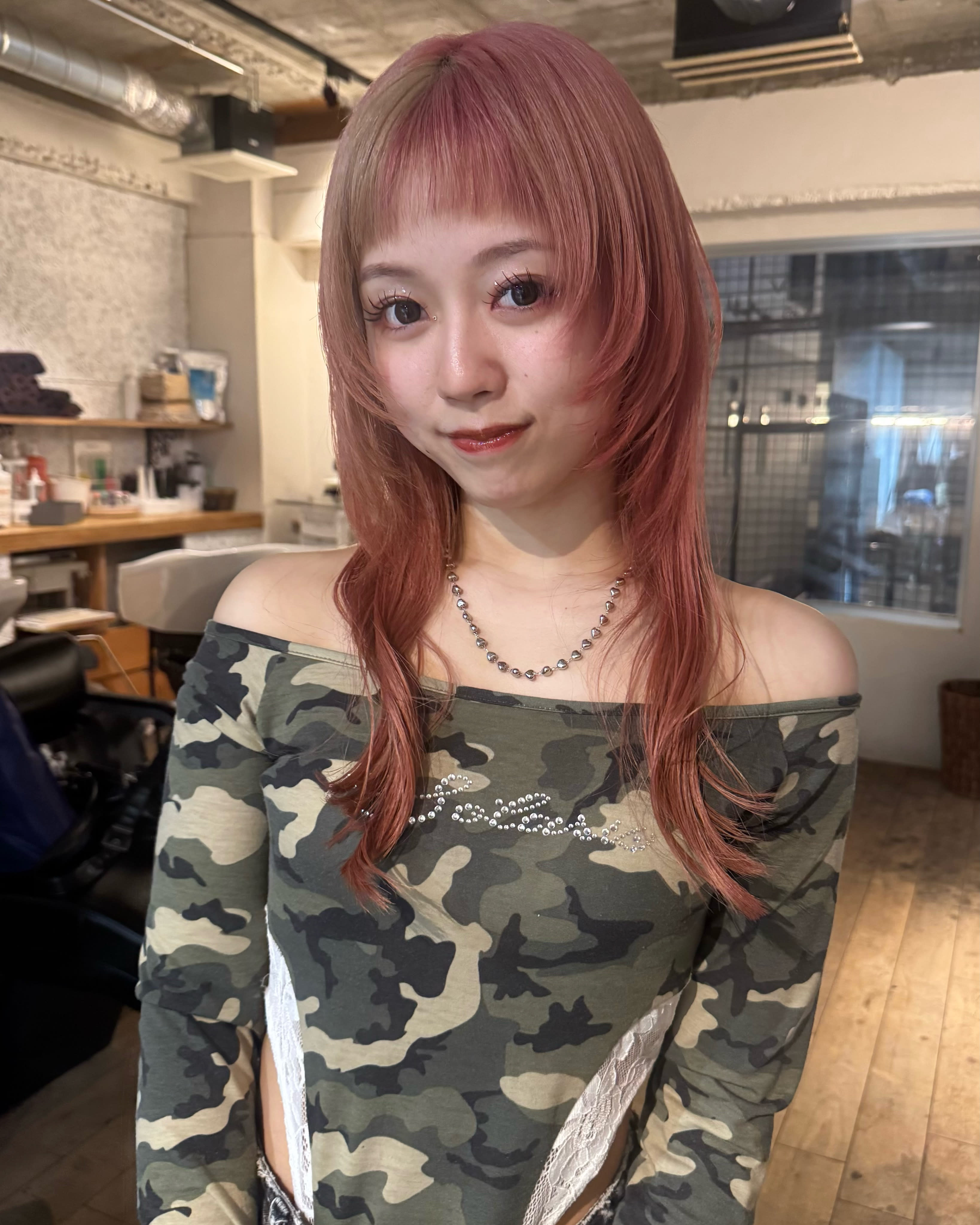 HIKARIS nakazaki【ヒカリス ナカザキ】のスタイル紹介。オン眉+攻めlayer