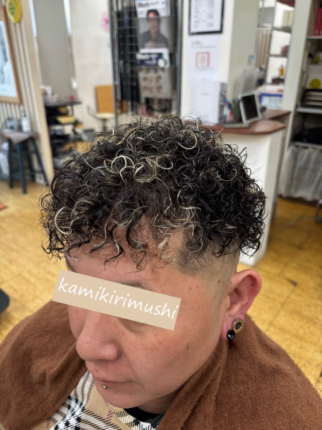 CUT CLUB 髪切虫【カットクラブ カミキリムシ】のスタイル紹介。スパイラルパーマ