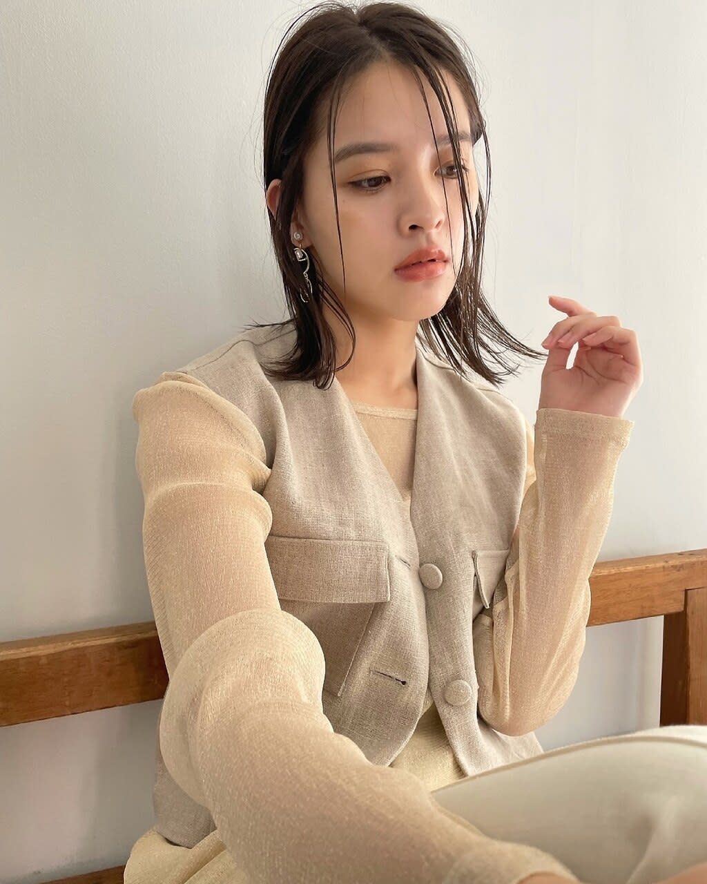 【完全個室サロン】Qant北千住店【カンゼンコシツサロンクアンタキタセンジュテン】のスタイル紹介。ミディアムボブ×オリーブベージュ