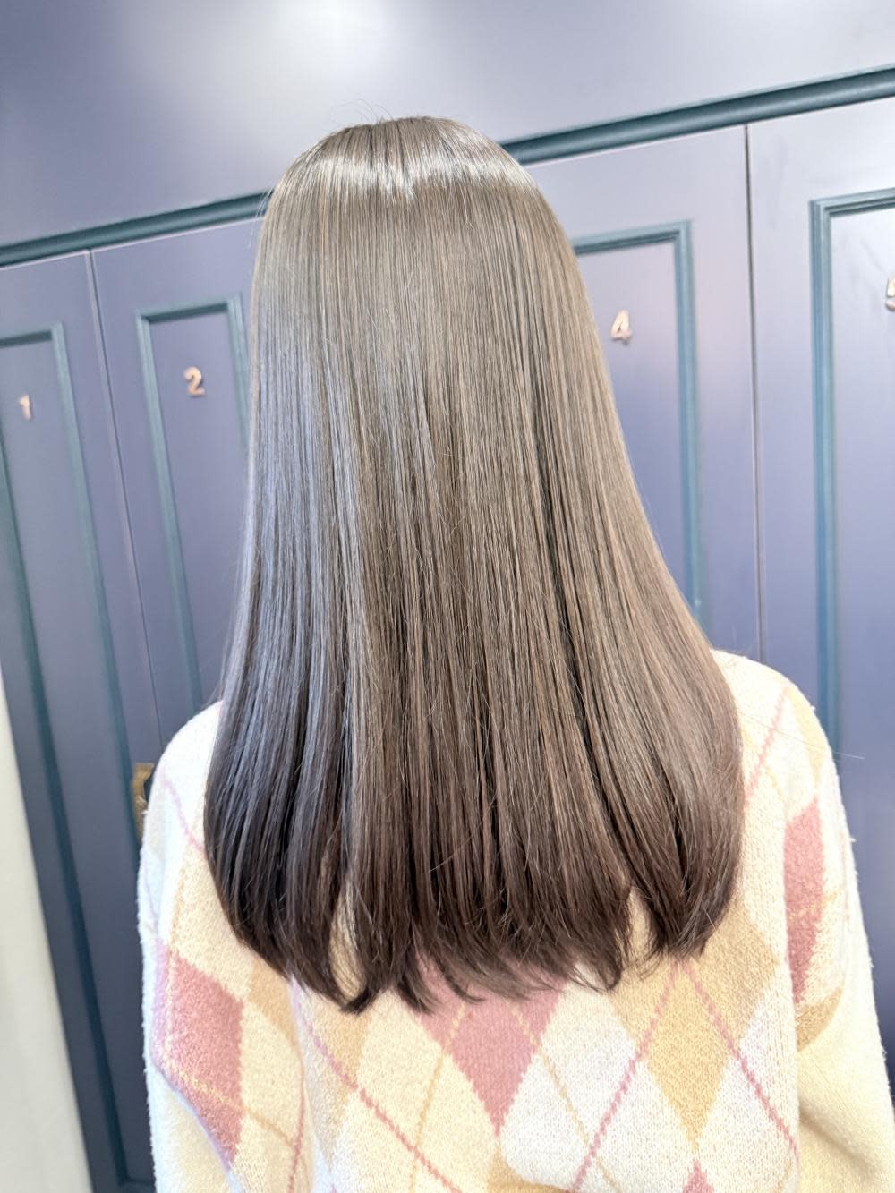 hair Dr.VEGA【ヘアドクターベガ】のスタイル紹介。うる艶ストレート