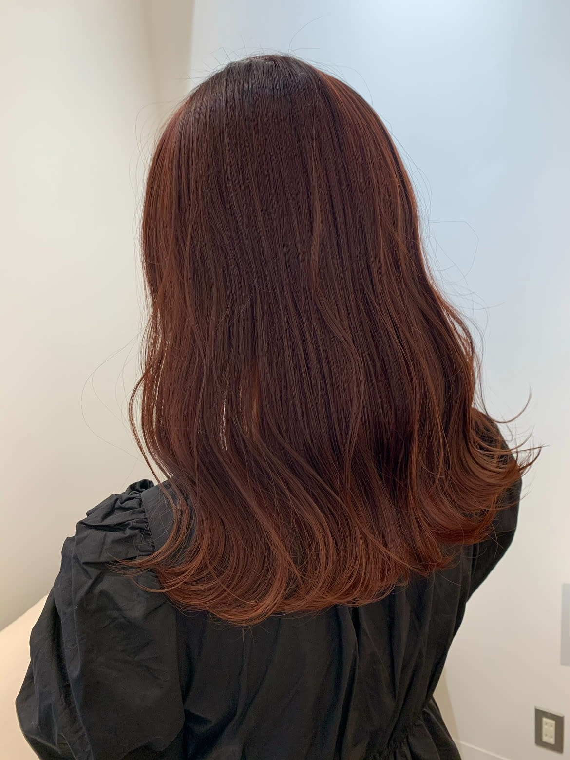 トリート ヘアデザイン八千代緑が丘【トリート ヘアデザインヤチヨミドリガオカ】のスタイル紹介。ブリーチなしW×ワインレッド