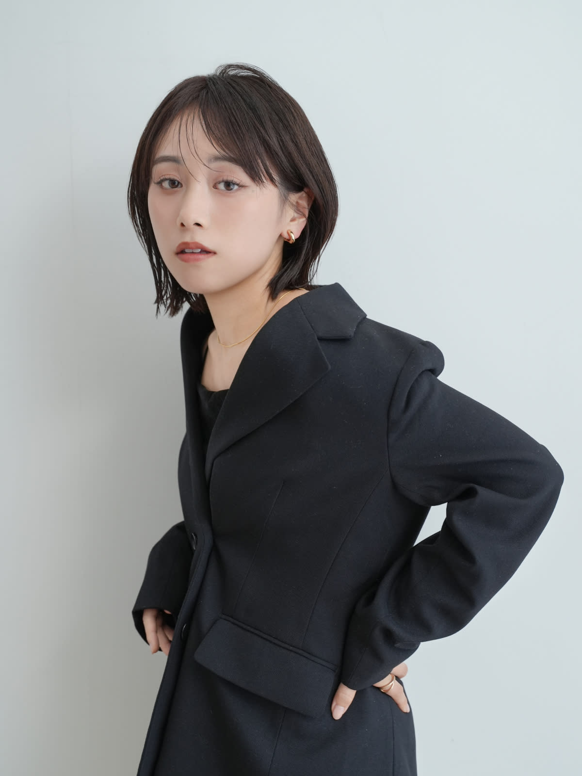 Seep hair concierge【シープヘアコンシェルジュ】のスタイル紹介。HCレイヤー×ミディアムスタイル