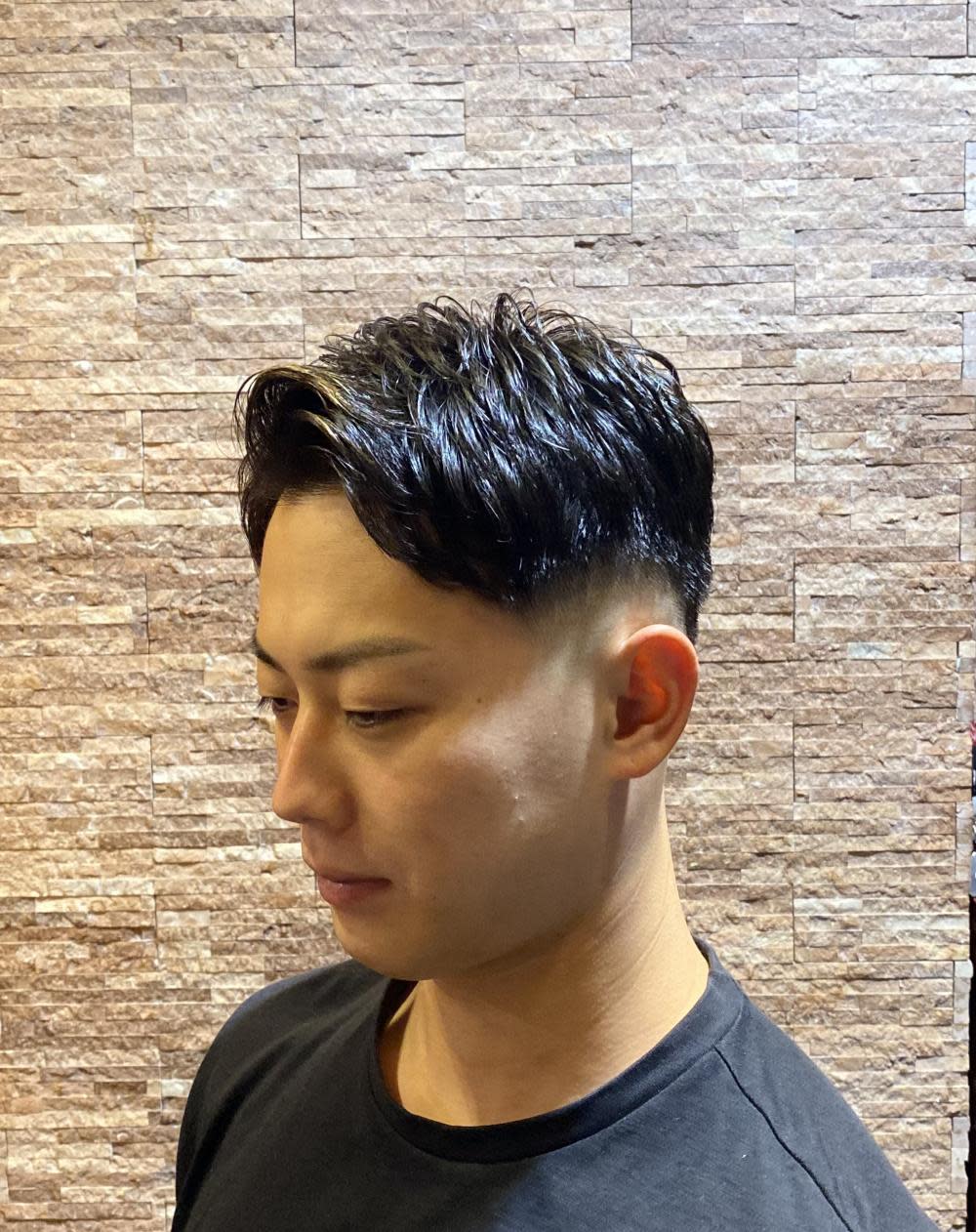 R de beaute【アールドボーテ】のスタイル紹介。銀座 理容室 フェード