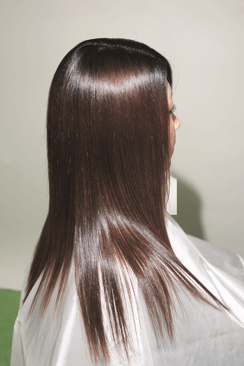 POP【ポップ】のスタイル紹介。髪質改善　縮毛矯正