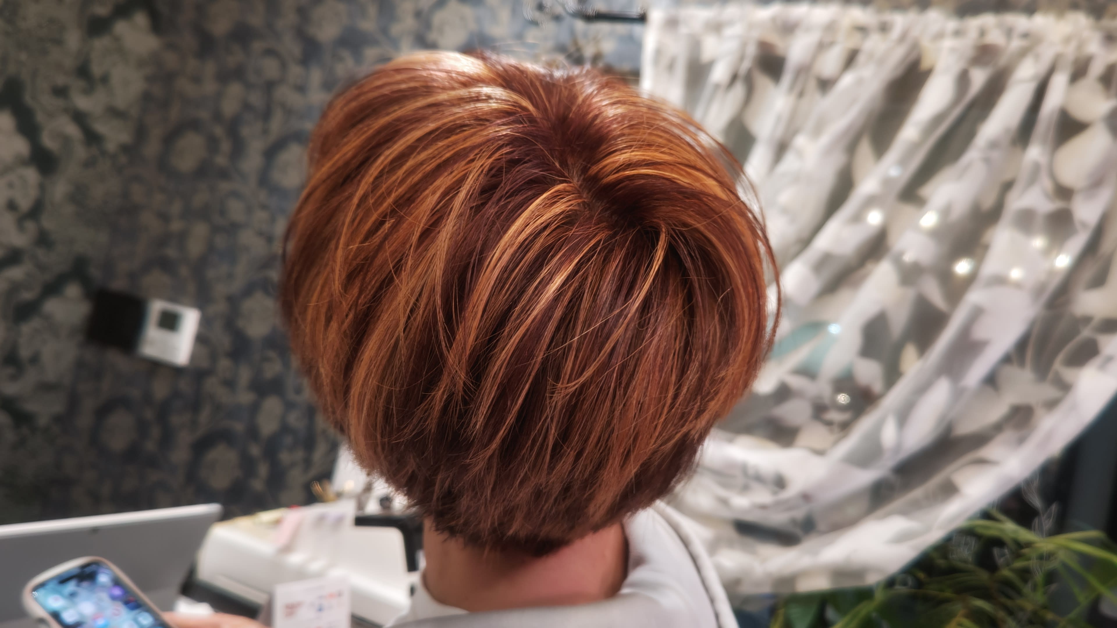 美髪工房「あの日みた夕陽のオレンジ」【ビハツコウボウ アノヒミタユウヒノオレンジ】のスタイル紹介。美髪工房「あの日みた夕陽のオレンジ」×スタイル