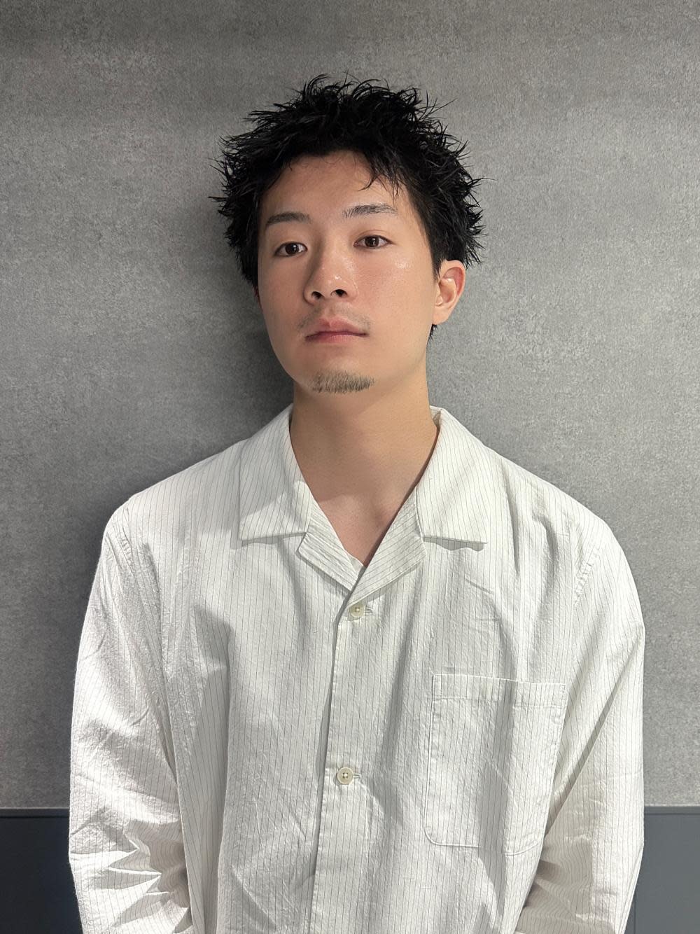 KENJE HOMME【ケンジ オム】のスタイル紹介。スパイキーショート