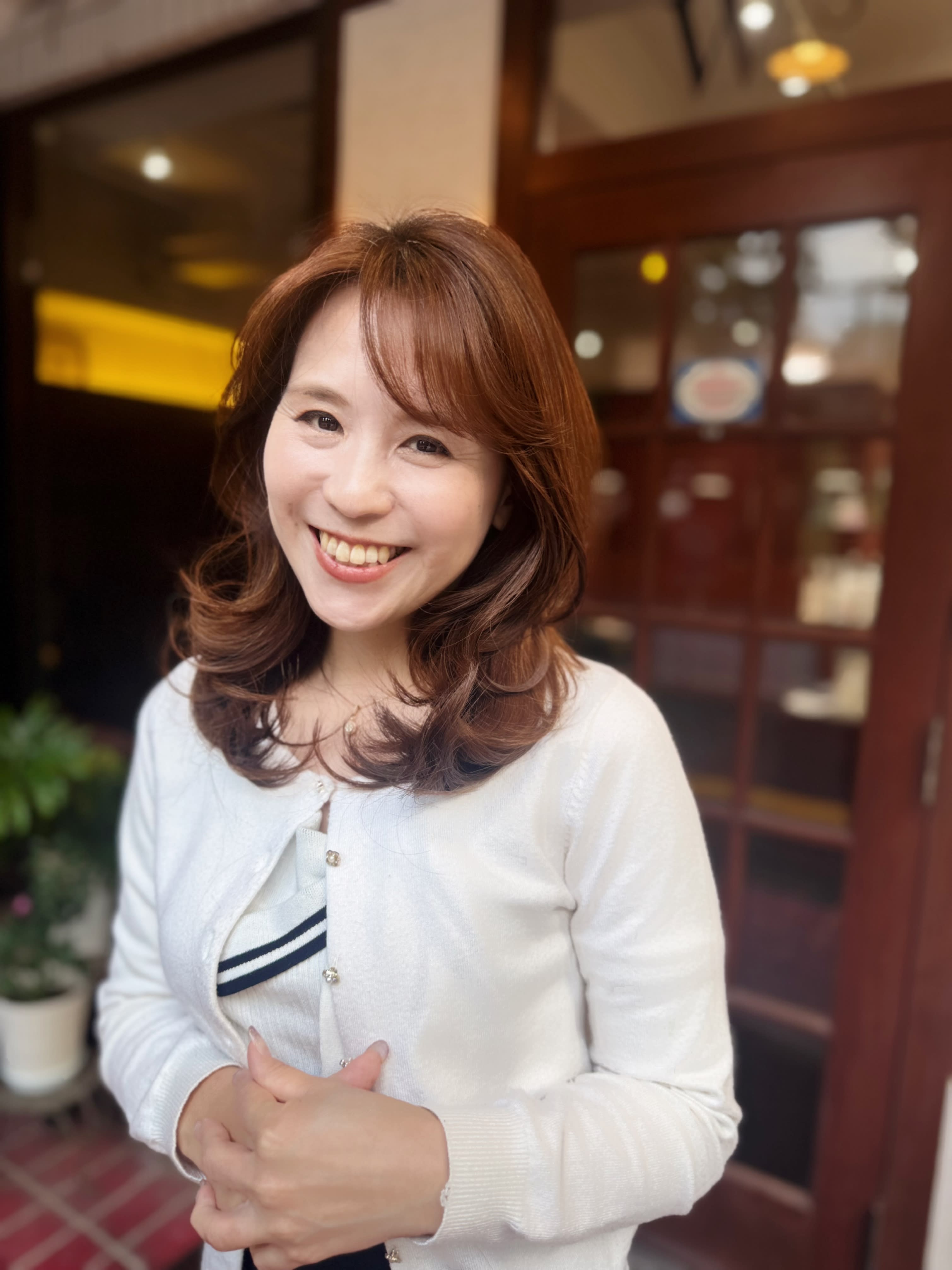 Hair make W's【ヘアーメイクワッズ】のスタイル紹介。大人レイヤースタイル