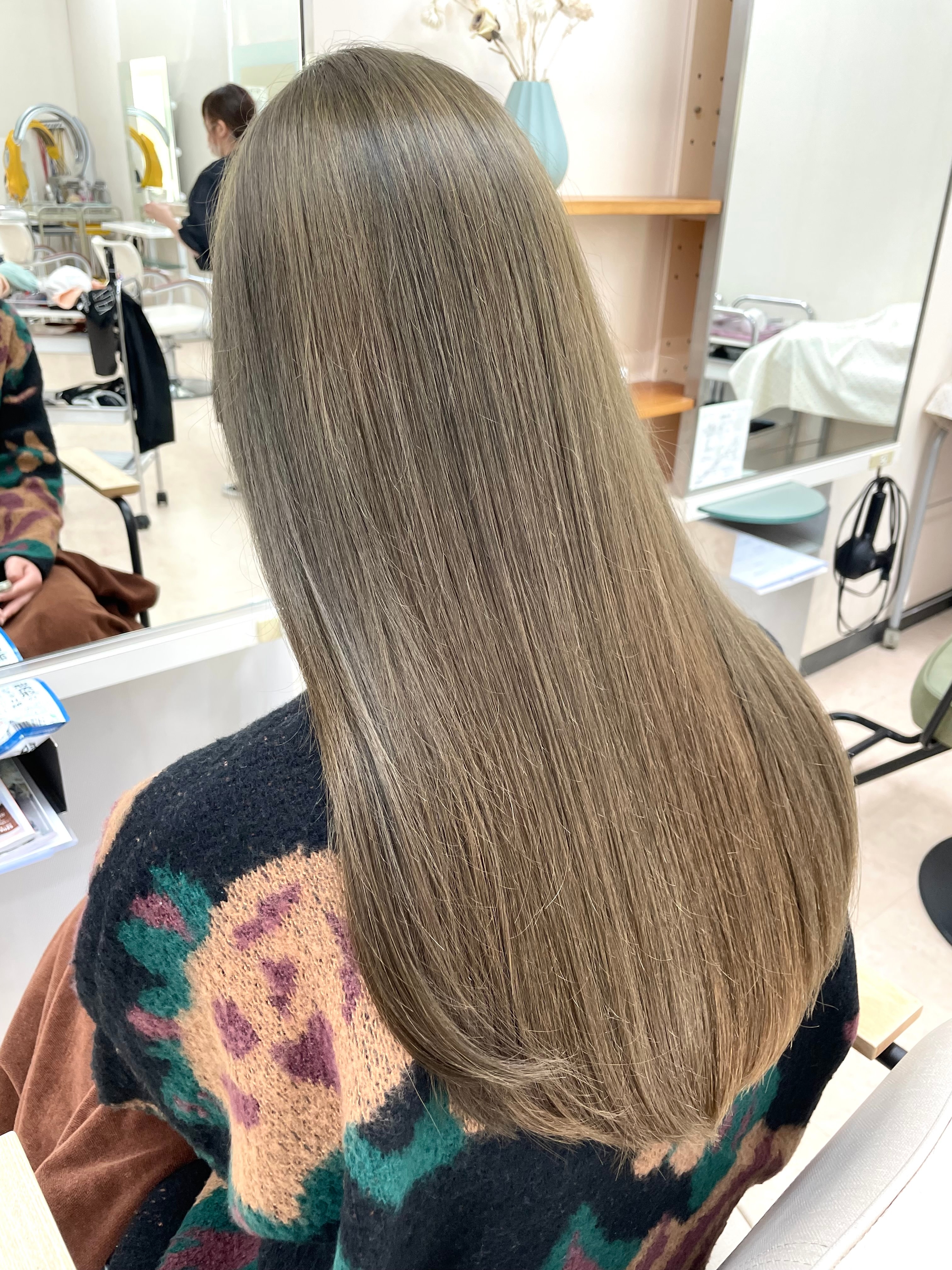 HAIR SILVA【ヘアシルバ】のスタイル紹介。シフォングレージュ