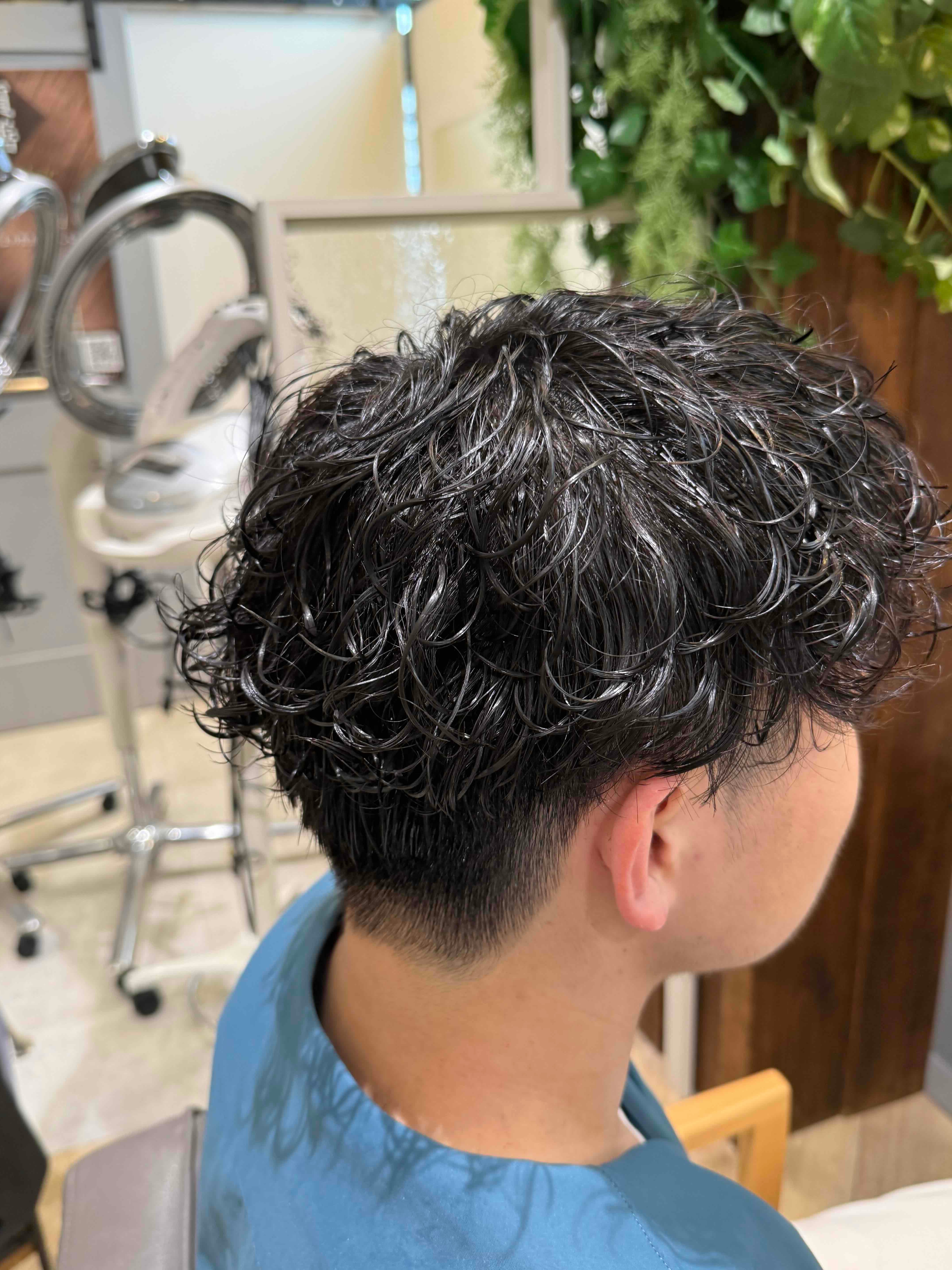 U-CHAMBORD【ユーシャンボール】【ユーシャンボール】のスタイル紹介。スパイラルパーマ