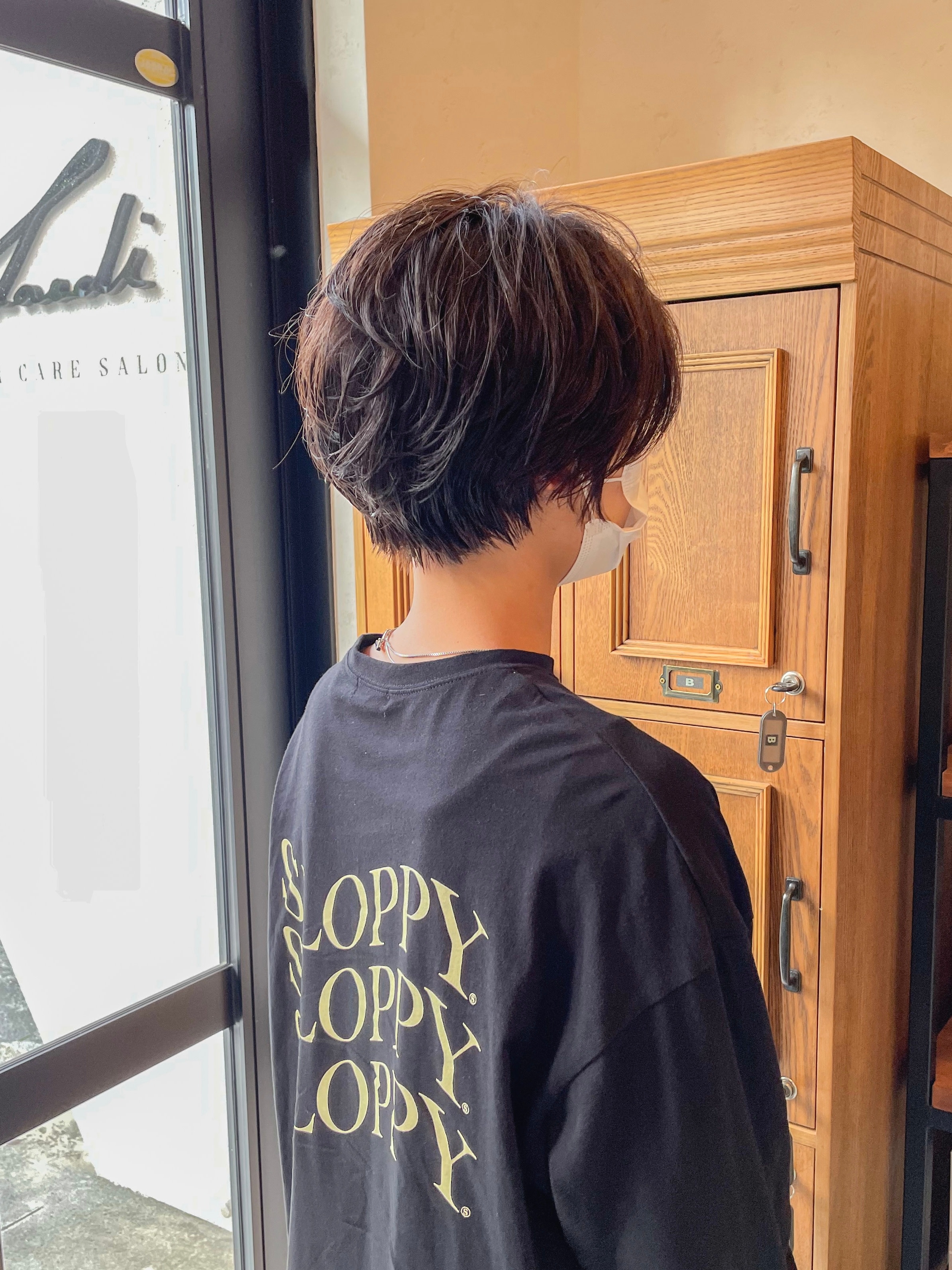 Laedi【ラエディ】のスタイル紹介。ショートパーマ×黒髪（デジタルパーマ可）