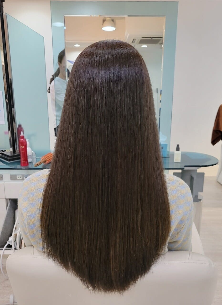 QUARTER 春日・後楽園【クオーター カスガ コウラクエン】のスタイル紹介。透明感重視のアッシュブラウン