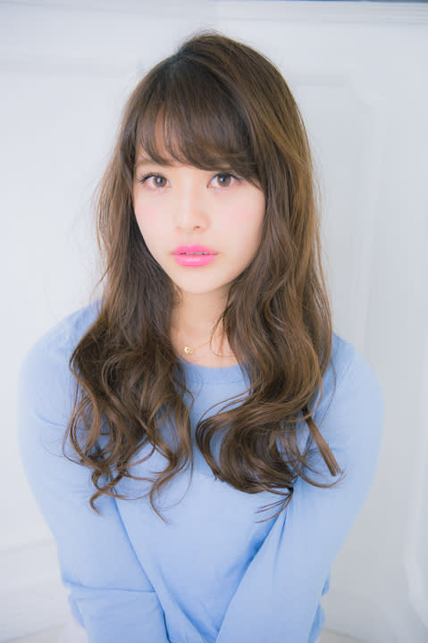 Hair design Rire【ヘアデザインリィル】のスタイル紹介。艶ふわロング