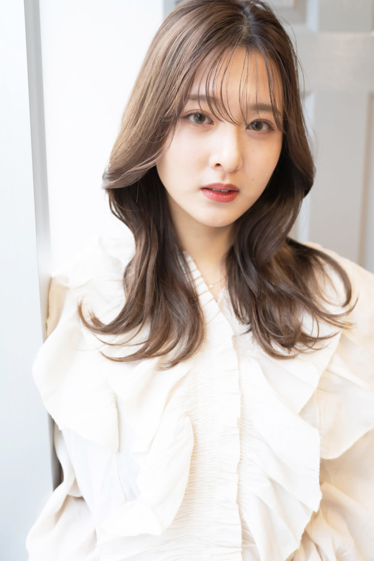 grace hair dressing 鷹匠【グレイス ヘアドレッシングタカジョウ】のスタイル紹介。韓国クビレヘア×透明感ベージュ