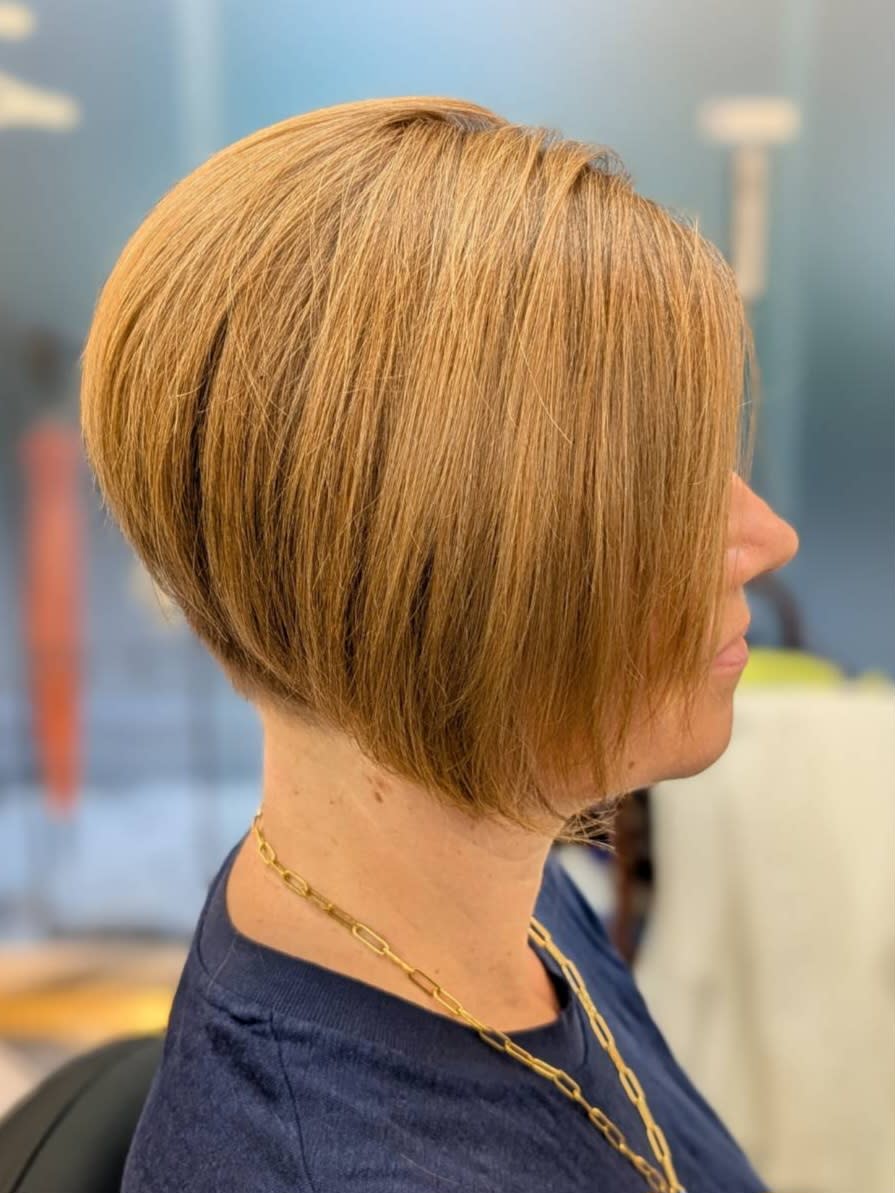 hair designing Zoom【ヘアデザイニングズーム】のスタイル紹介。30代40代50代：ショートボブ