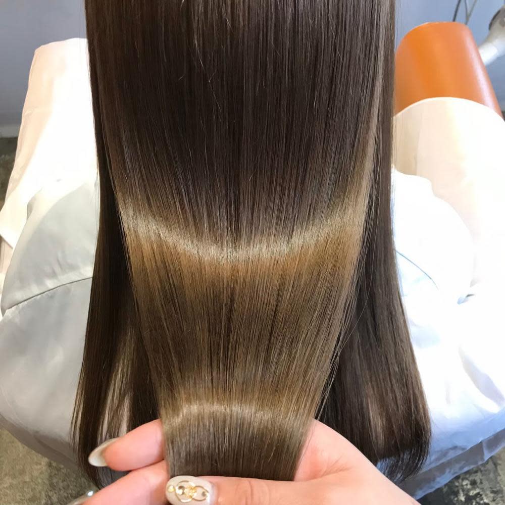 Sky 船堀 髪質改善個室サロン【スカイフナボリカミシツカイゼンコシツサロン】のスタイル紹介。艶髪ストレート