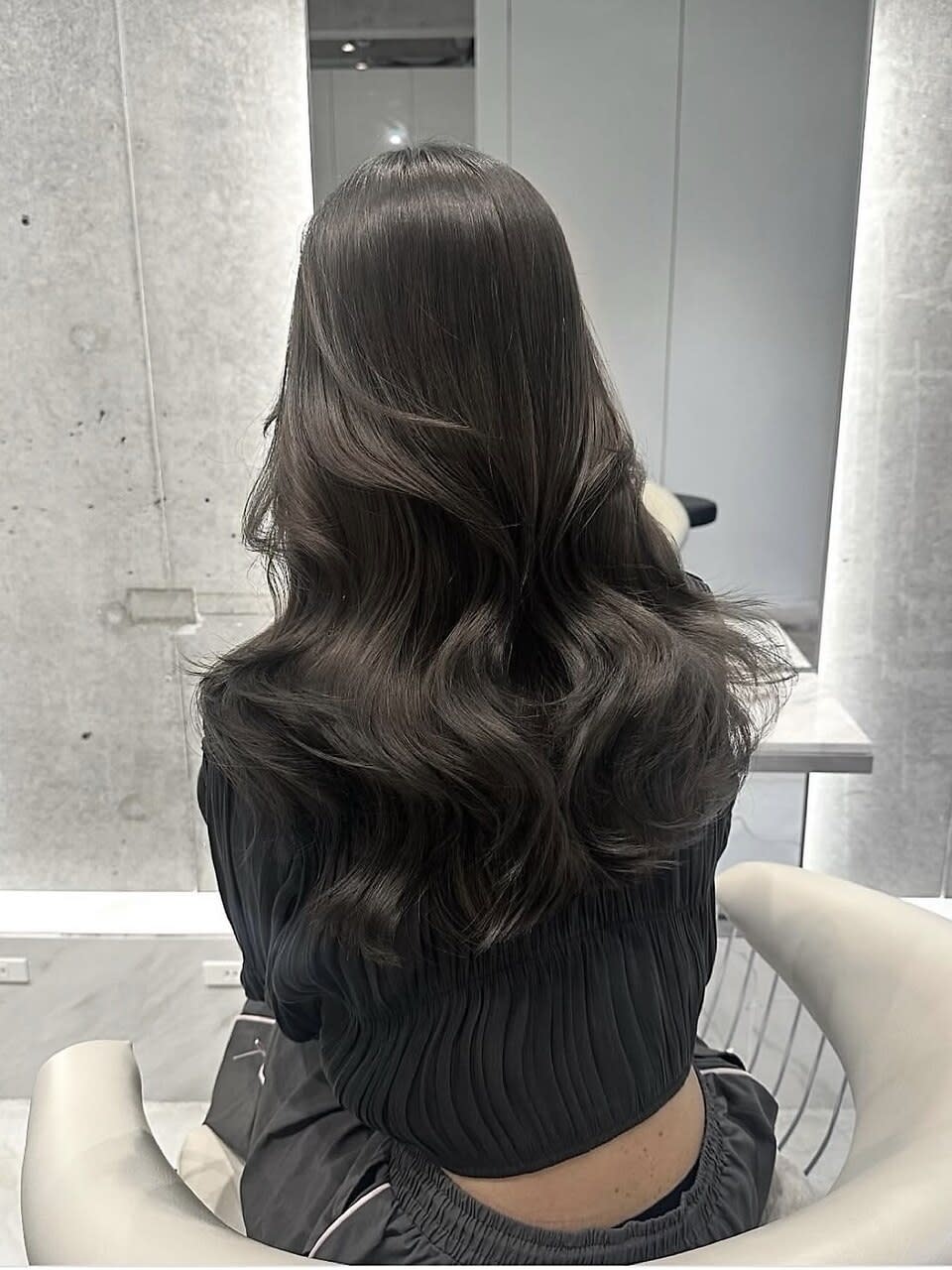 全席個室美容室 Zina 大宮 髪質改善＆トリートメント【ジーナ】【ゼンセキコシツビヨウシツ ジーナ オオミヤ カミシツカイゼンアンドトリートメント】のスタイル紹介。髪質改善＊艶髪ブラックくびれヘア＊美髪【Zina】