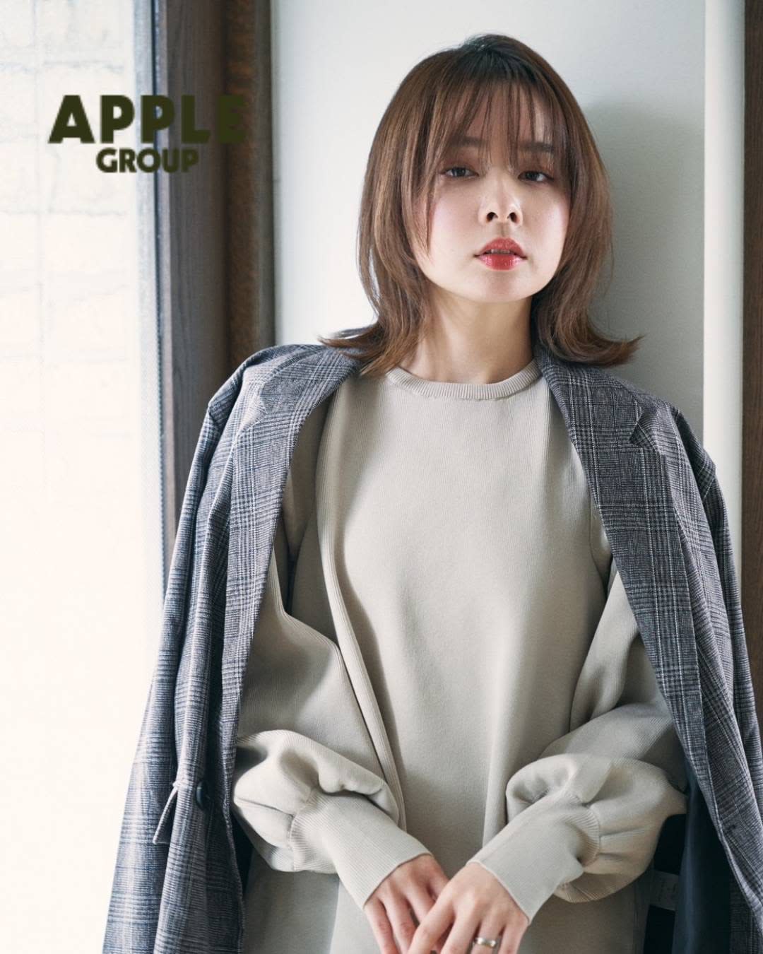 APPLE 真菅店【アップルマスガテン】のスタイル紹介。外はね×顔周りレイヤー